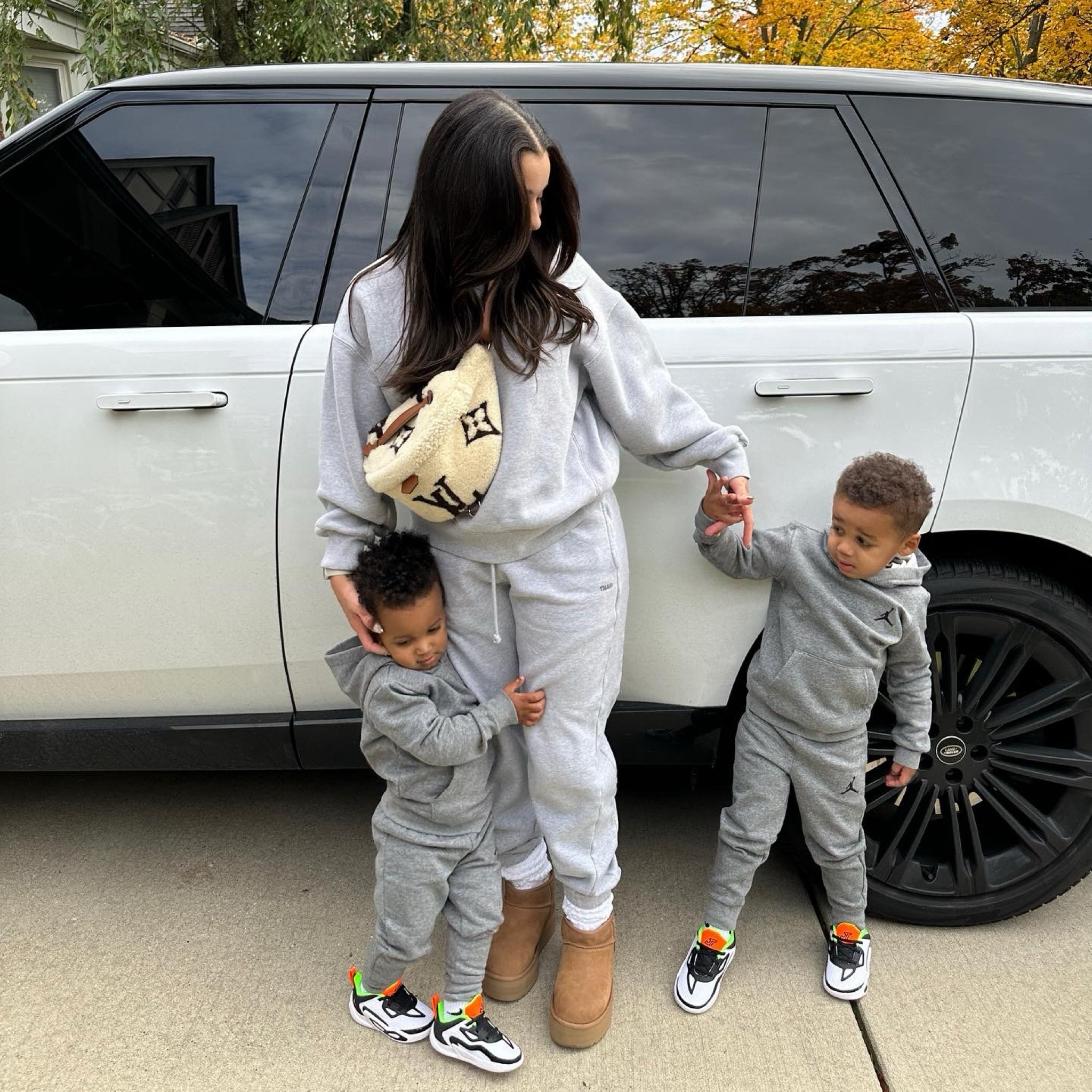 Who says boy moms can’t coordinate with their little men? I am definitely that mom who keeps her kids matching and sometimes wants to join in on the vibes! Loved this super casual, sporty family day out look! I’ve link everything you need to recreate this look with your minis🥰🫶🏼

#LTKfamily #LTKstyletip #LTKkids