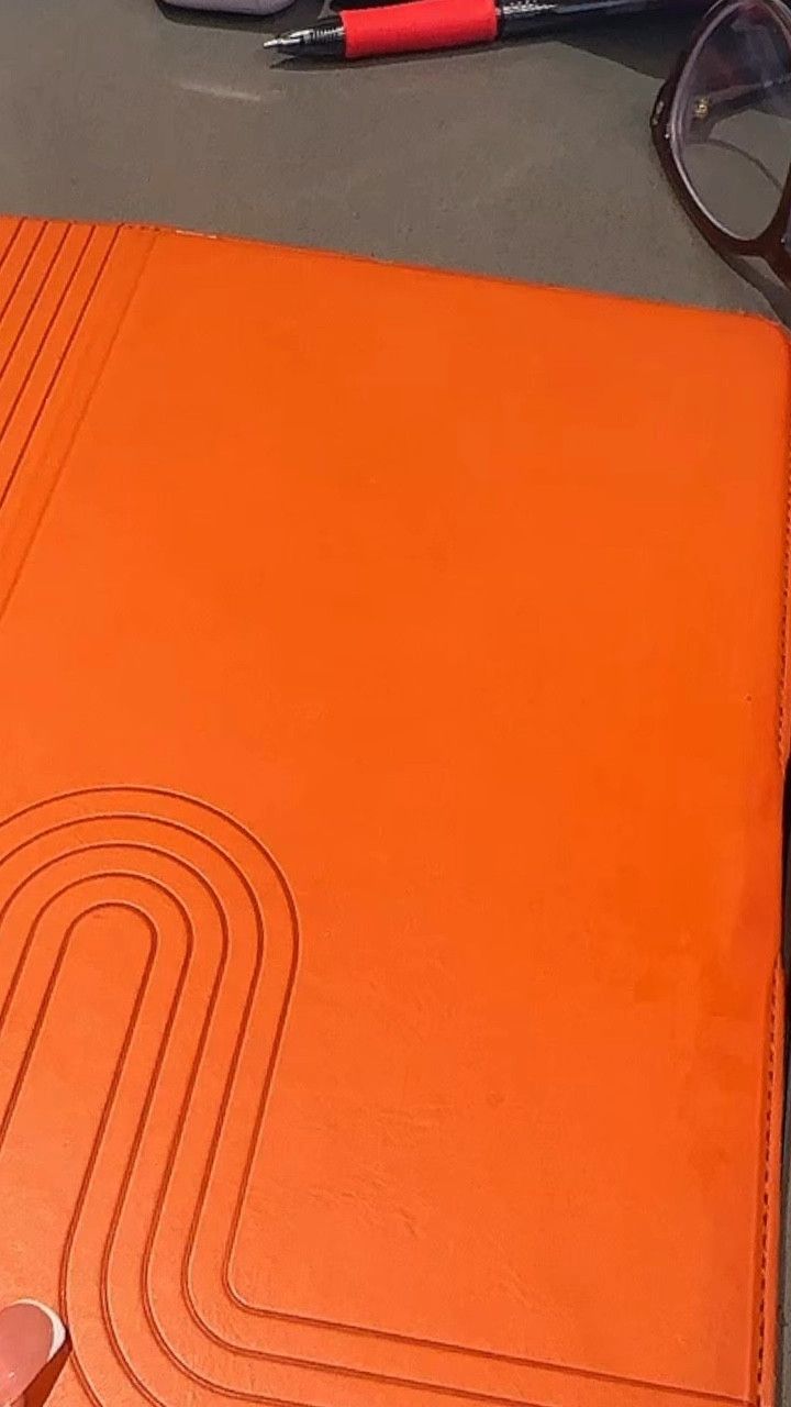 Tech gadget & accessories 

#LTKGiftGuide #LTKtravel