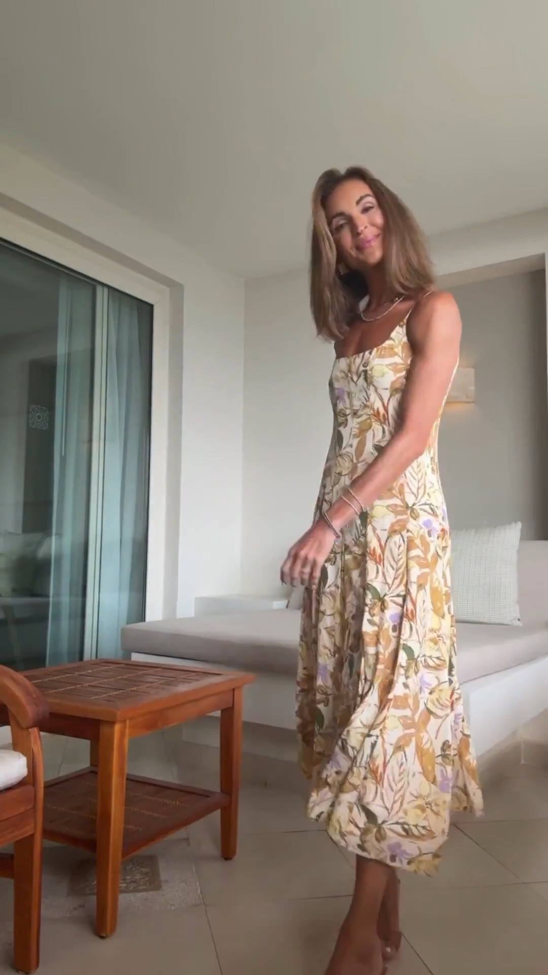 such a beautiful dress for spring / any beach trips you might be taking soon! ☀️