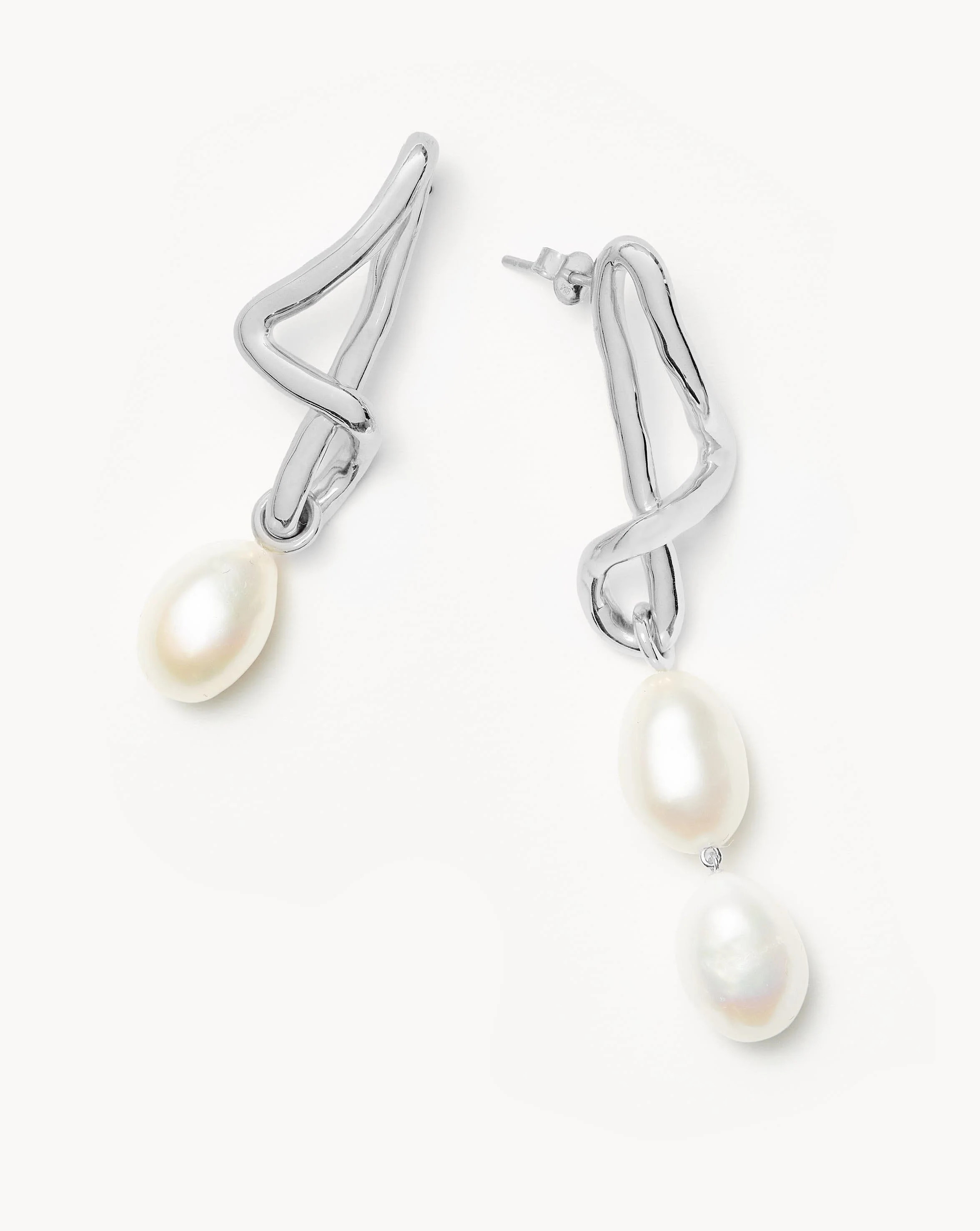 Molten Baroque Pearl Mismatch Drop Earrings Earrings | Missoma US