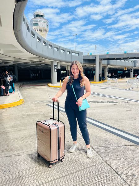 Comfy chic airport outfit!! All black travel outfit 

#LTKtravel