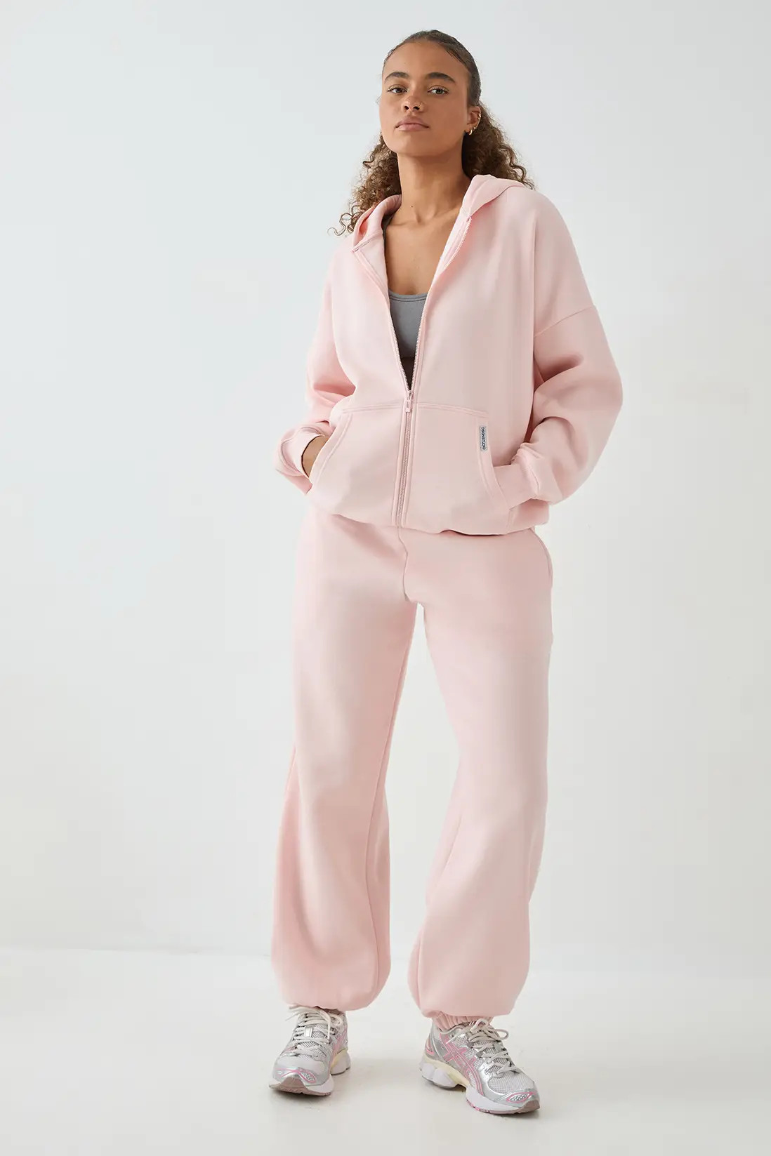 Light Pink DSGN Studio Tall Oversized Cuffed Jogger | PrettyLittleThing USA | PrettyLittleThing US