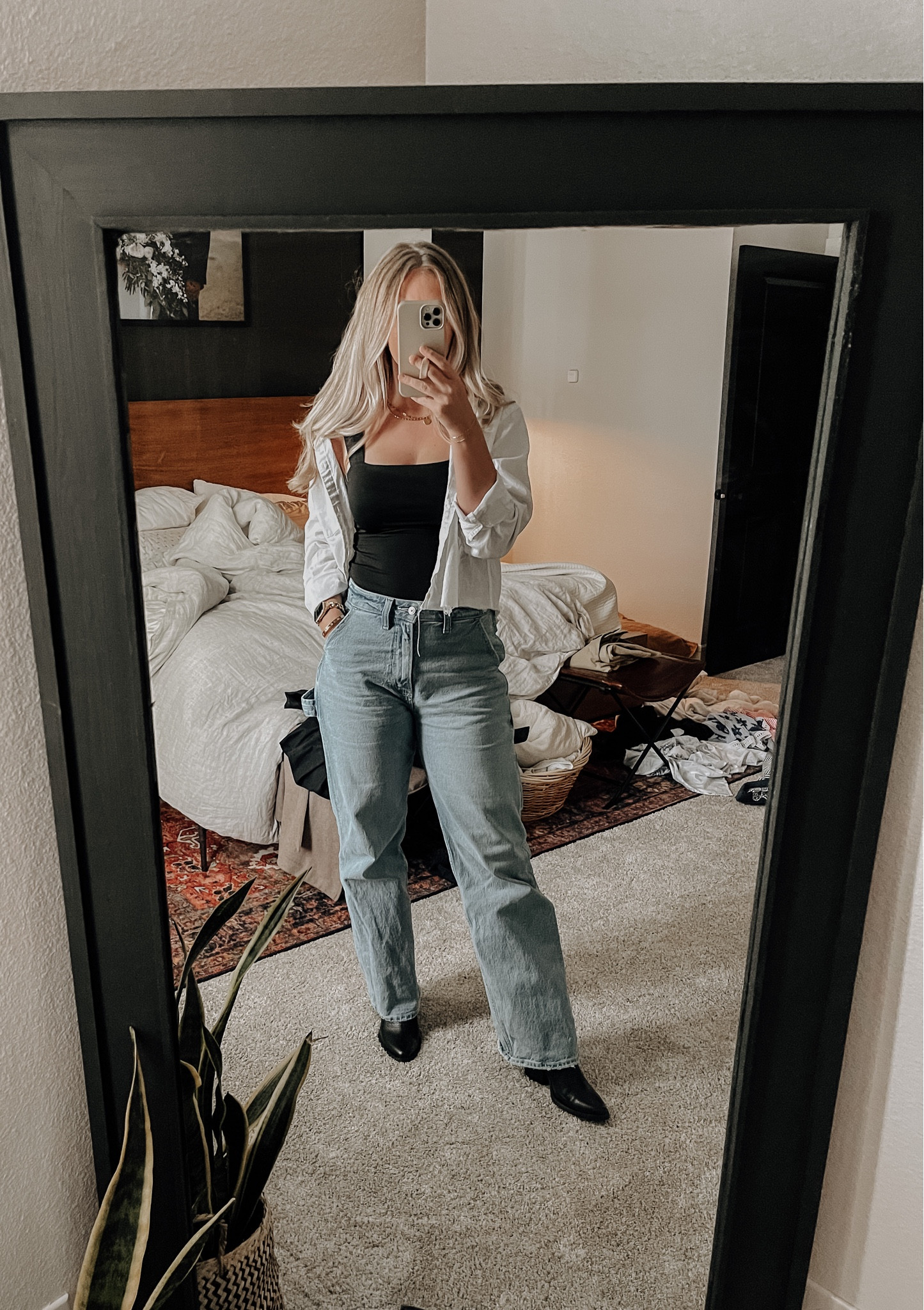 dinner fit! 10/10 recommend all these things, Abercrombie jeans are all I buy now 👍🏻 

#LTKunder100 #LTKshoecrush #LTKFind