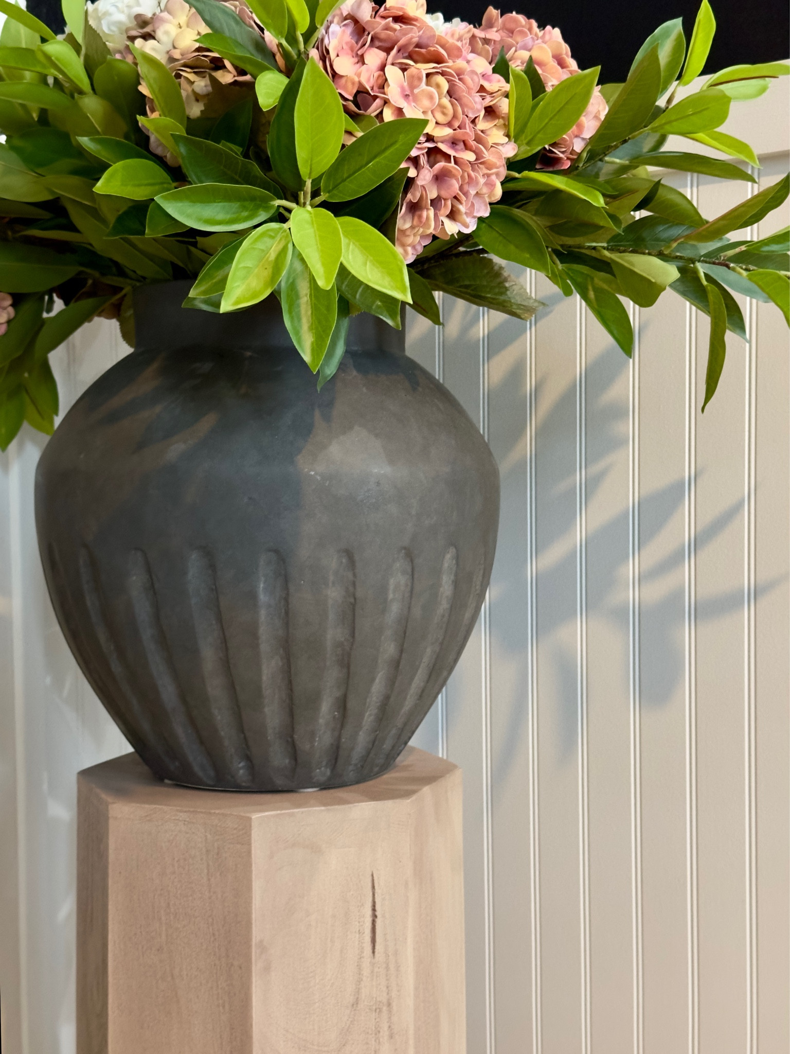 🤩 I’ve been dreaming of an affordable pedestal and I finally find one! 

Question: why are pedestals SO EXPENSIVE??? 🤦🏻‍♂️ 

#LTKHome #LTKSummerSales #LTKStyleTip