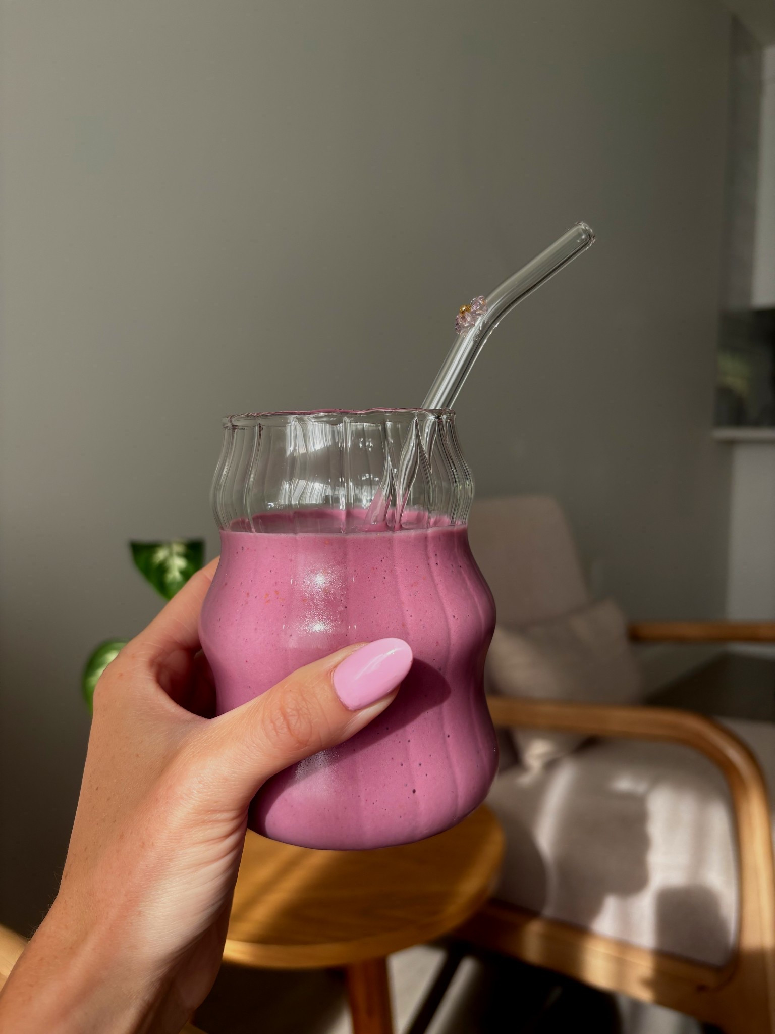 High Protein smoothie for an energized day. Always better with a cute glass & straw 🫶🏽 


#LTKfitness #LTKcasa #LTKcanada