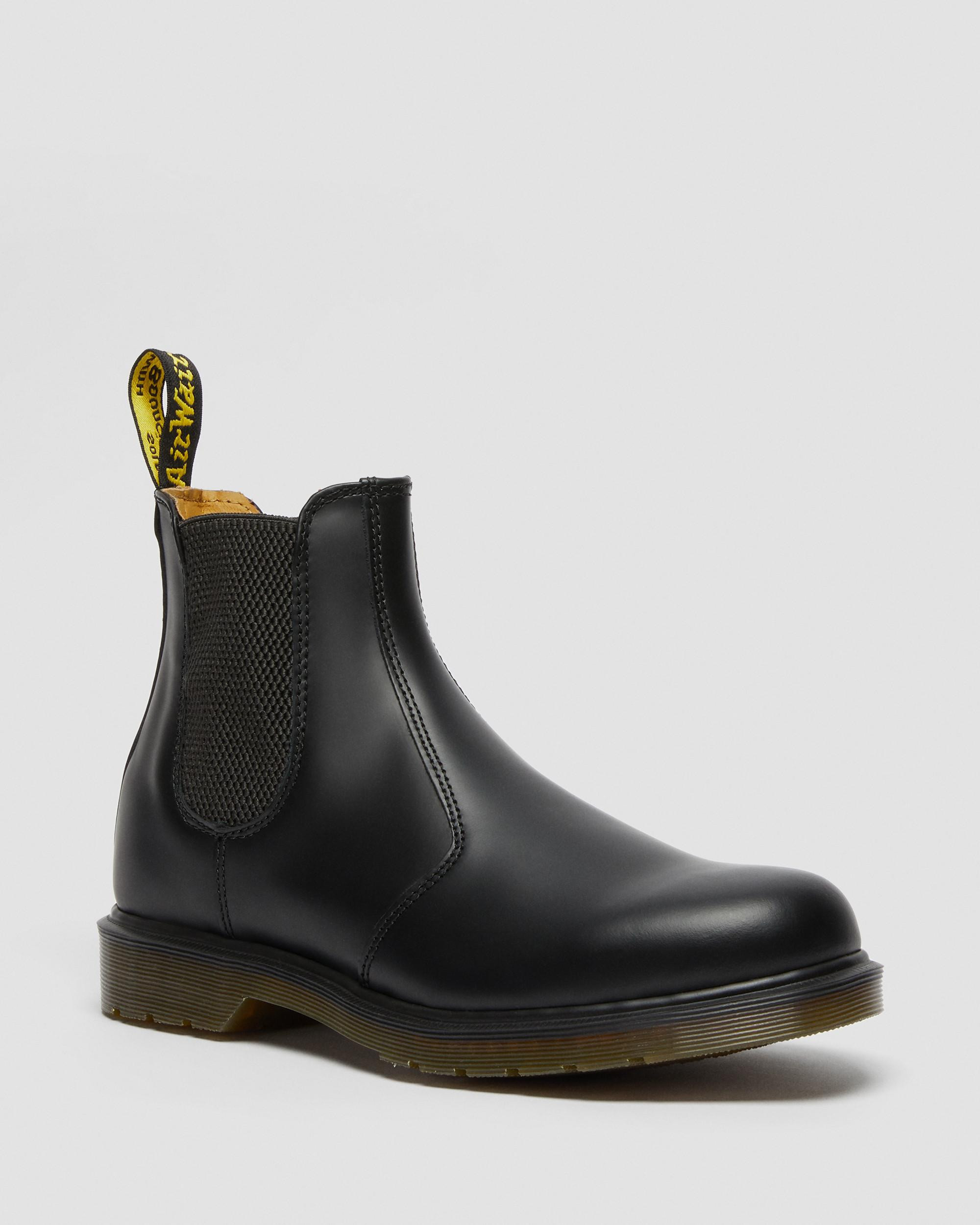 2976 Smooth Leather Chelsea Boots in Black | Dr. Martens | Dr. Martens