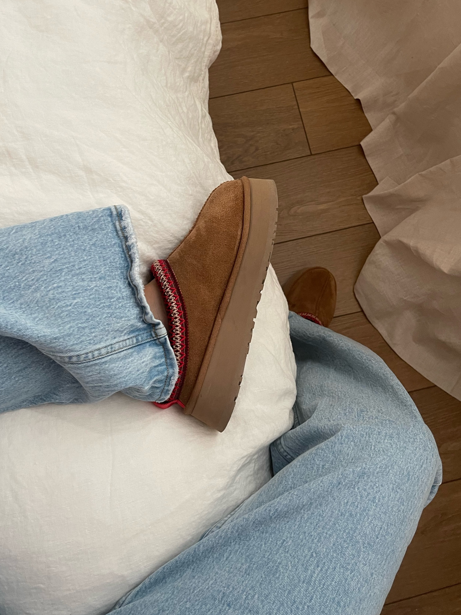 My favorite ugg slippers back in stock! Love the platform! I’m a 7.5 and wear an &. If you’re between sizes go up they do run a little snug but the fit is awesome after wearing a few times!

#LTKshoecrush