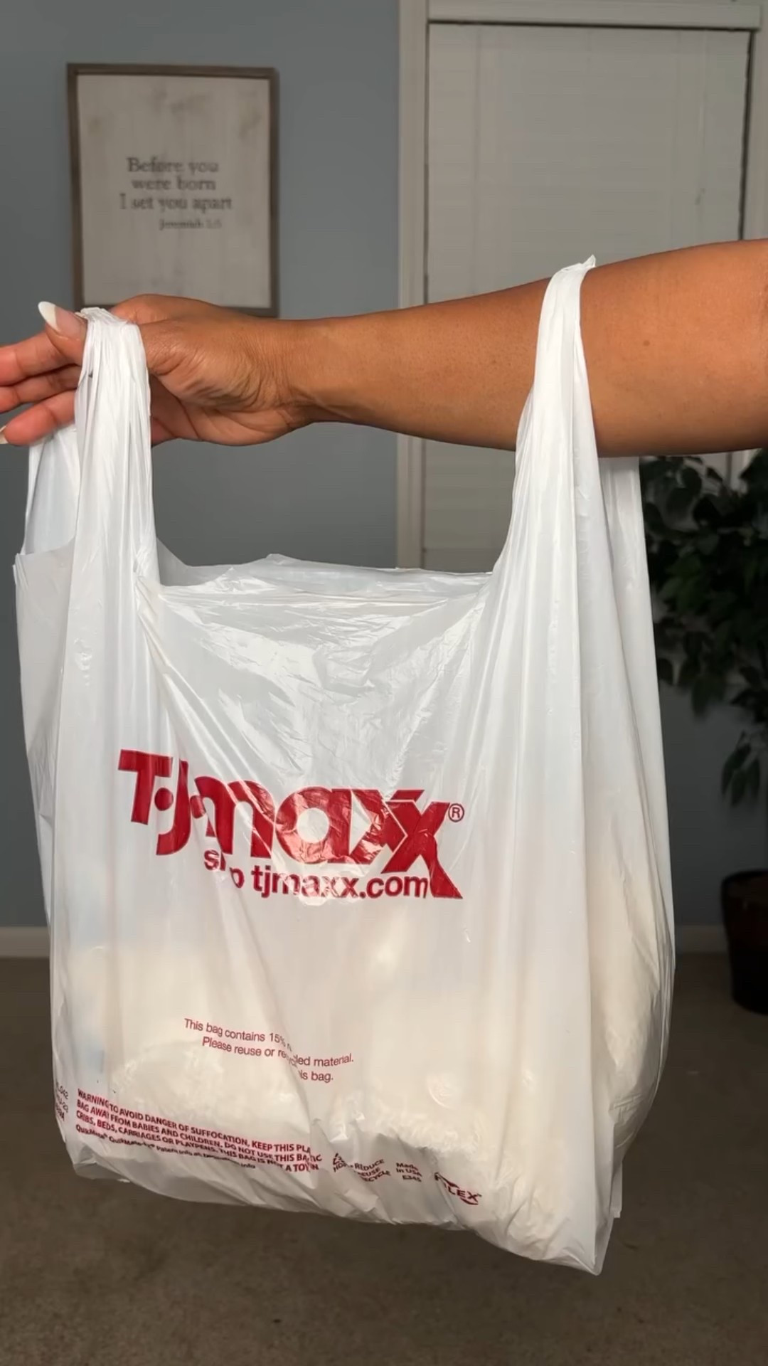 @tjmaxx I snagged a whole look for less than $60. 

The right tweed gives a subtle luxury vibe. Paired with the right accessories like this clover leaf bracelet from the jewelry section, this is the elevated and elegant date night look you’ll enjoy! ♣️🖤



#LTKHoliday #LTKgrwm #LTKOver40