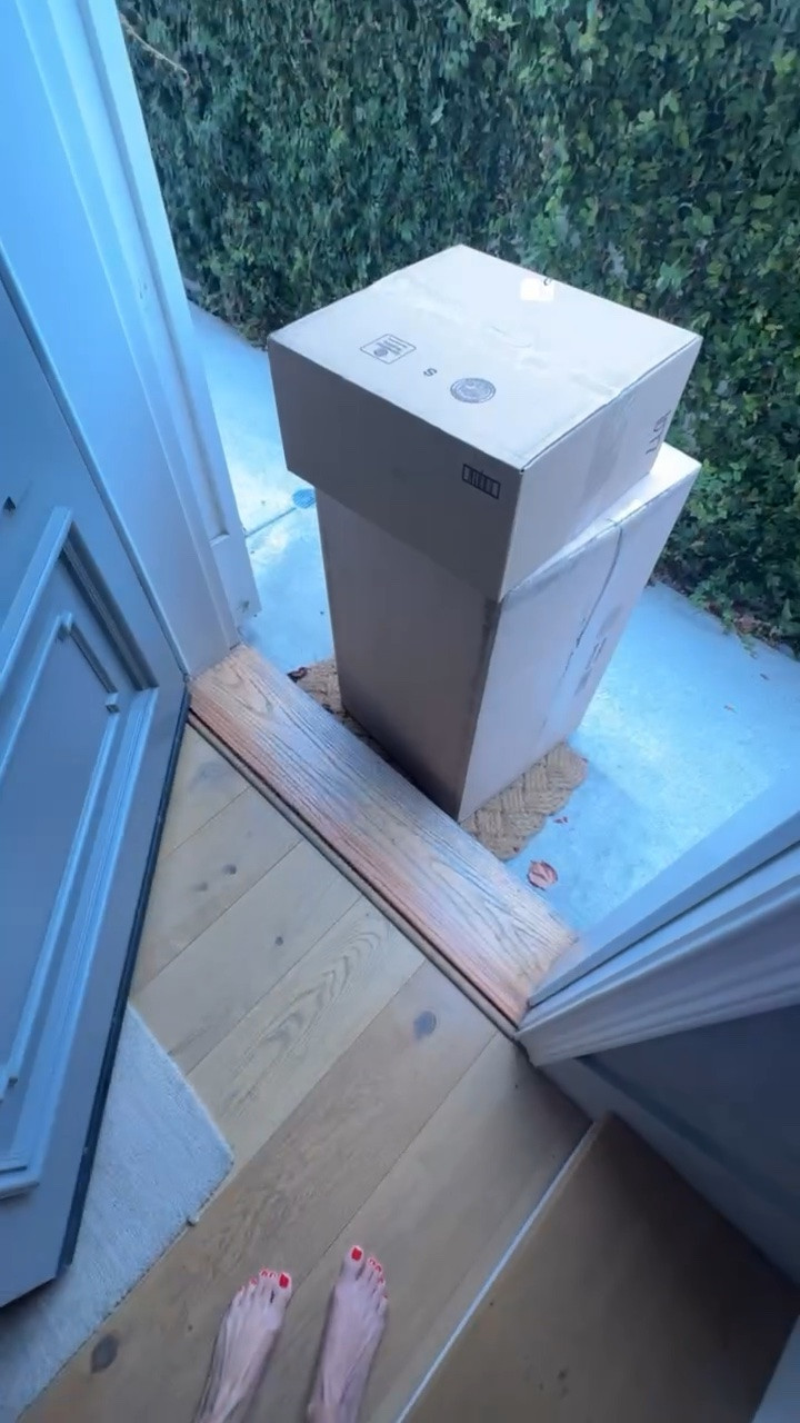 Name a better feeling than the notification of your @Shopbop order being delivered!! Sneak peek of this week below 👀👀

#LTKSeasonal #LTKootd #LTKgrwm