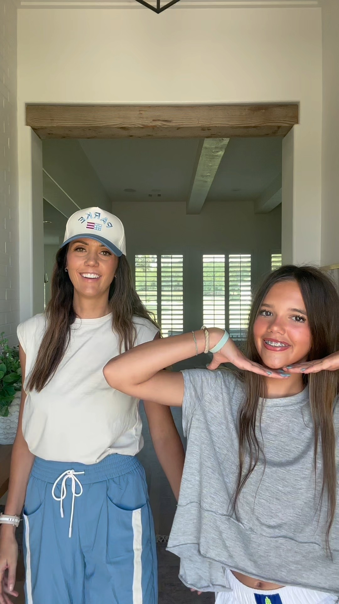 Monday outfitt

#LTKFamily #LTKStyleTip #LTKFindsUnder100