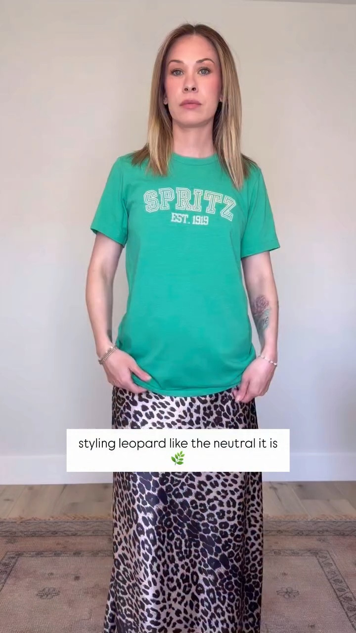 Leopard as a neutral… yes or no? Graphic tee from happy hour harmony  of course❣️

Tee- S
Skirt- S

#leopardprint #graphicteeoutfits #maxiskirt #outfitideasforyou #casualoutfitideas

#LTKgrwm #LTKootd