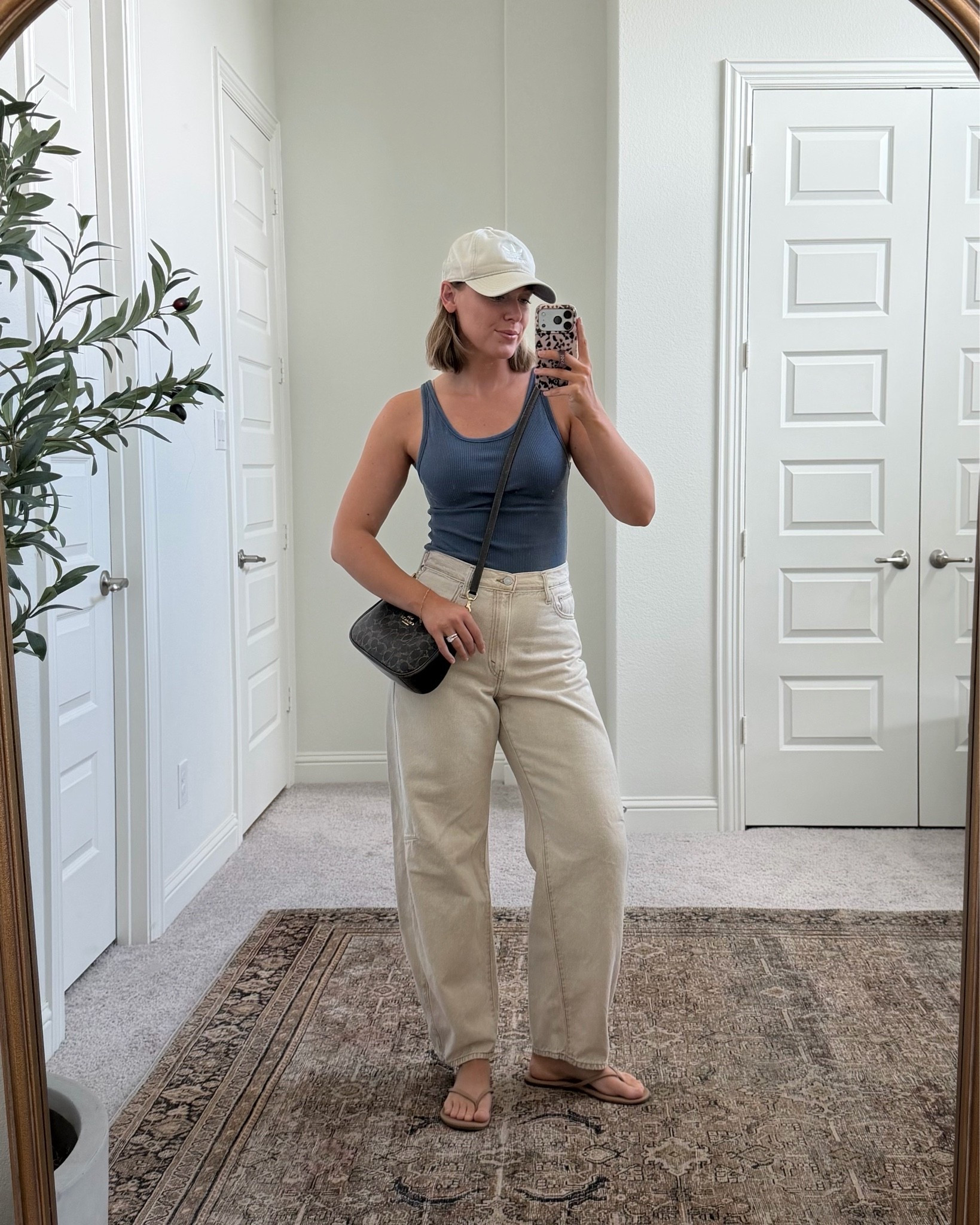 me 🤝🏼 easy casual outfits ✨ + my favorite jeans!

Tank S
Jeans 29 

#momstyle #summerstyle #styleinyour30s #toddlermomoutfits #pintereststyle

#LTKgrwm #LTKmomlife #LTKootd