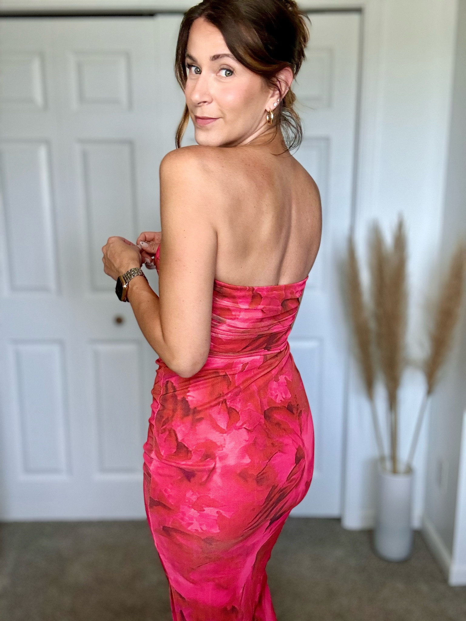 Strapless dress food Vegas wearing a neon

#LTKFindsUnder50 #LTKStyleTip #LTKParties