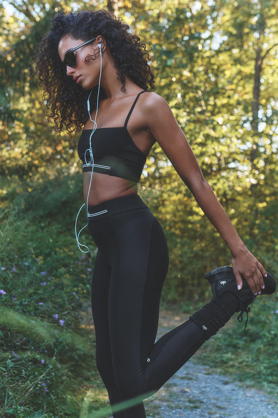 Alosoft High-Waist 7/8 Relay Legging in Black/White, Size: XS | Alo Yoga (US)