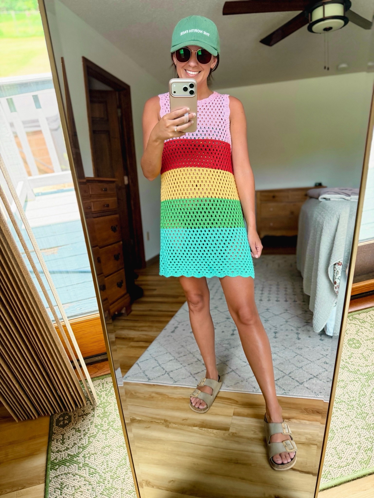 xs in my swim coverup (I also have the apricot color) and 36 in my Birkenstock sandals 🔆