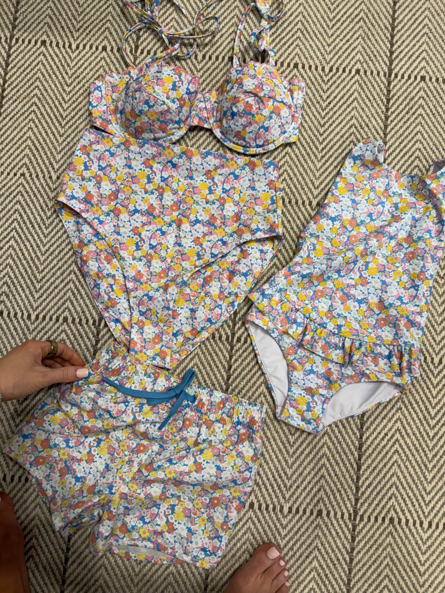 New Minnow spring matching swim for the fam!