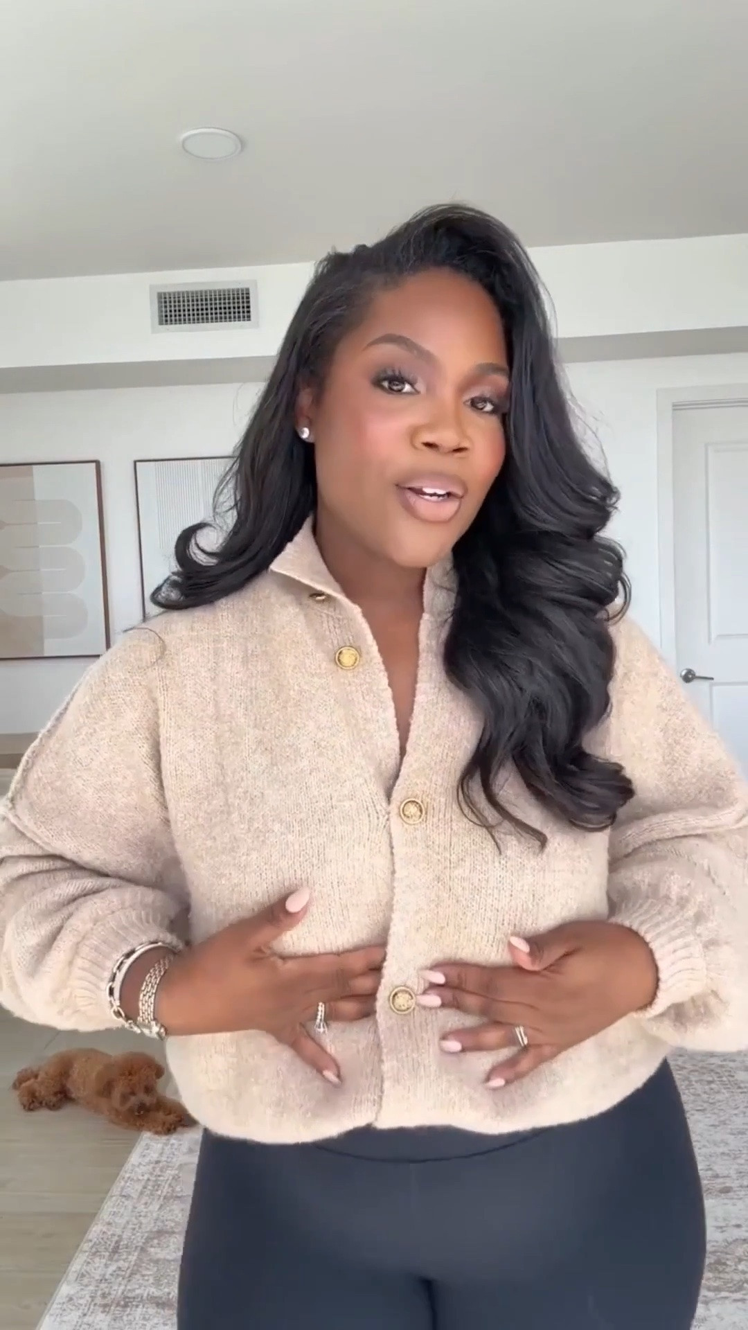 I wear this sweater nonstop during the fall so wanted to link a few more slouchy cardigans for you, boos! And ALL Amazon 🤌🏿
And these leggings!! They feel so high-end… dare I say BETTER??? 👀

Sweater Size | L
Legging Size | XL

Amazon fashion, curvy girl outfits, button up sweater, tan sweater, winter outfits, fall outfits women, Amazon finds, Emmy Petit

#LTKMidsize #LTKSeasonal #LTKPetite
