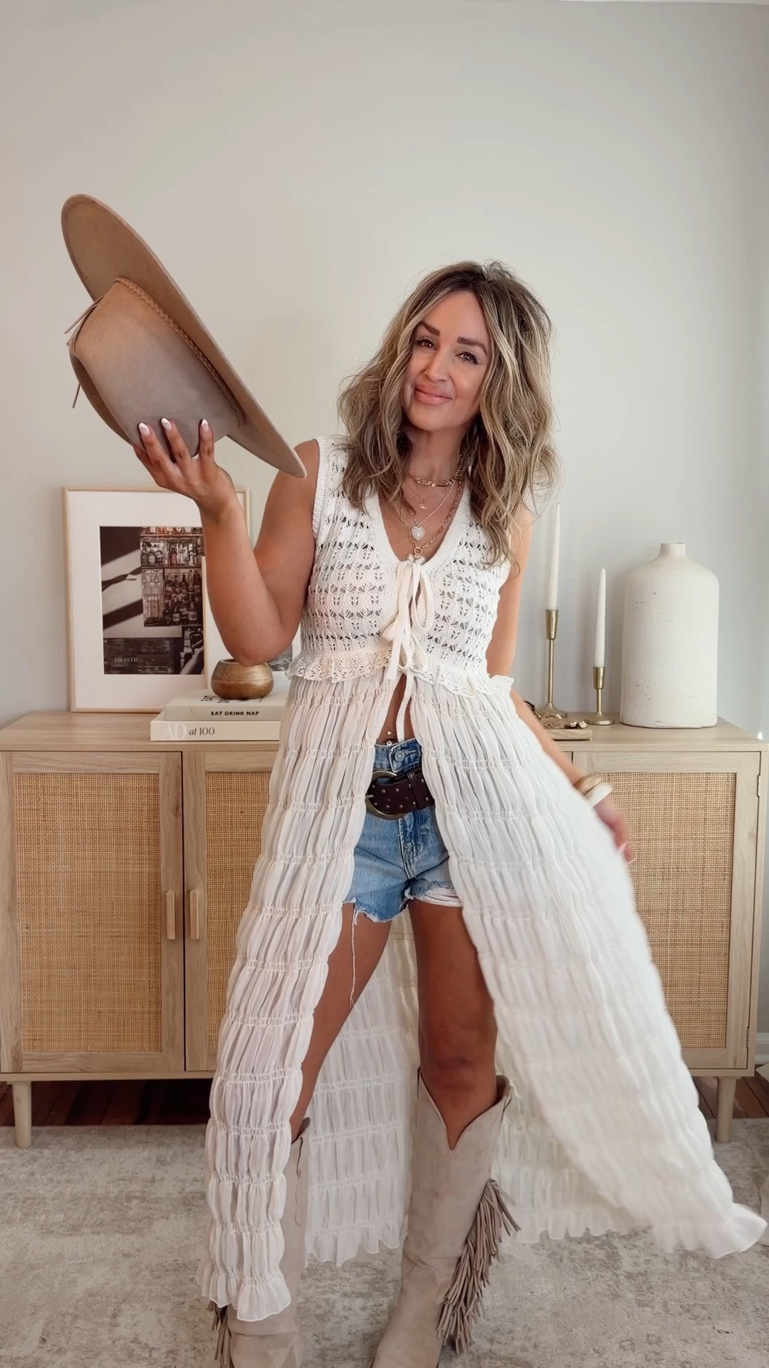 35% off with LEANN35 if expired use LEANN30 festival/concert outfit idea! wearing a size am in everything! vici, western outfit idea

#LTKootd