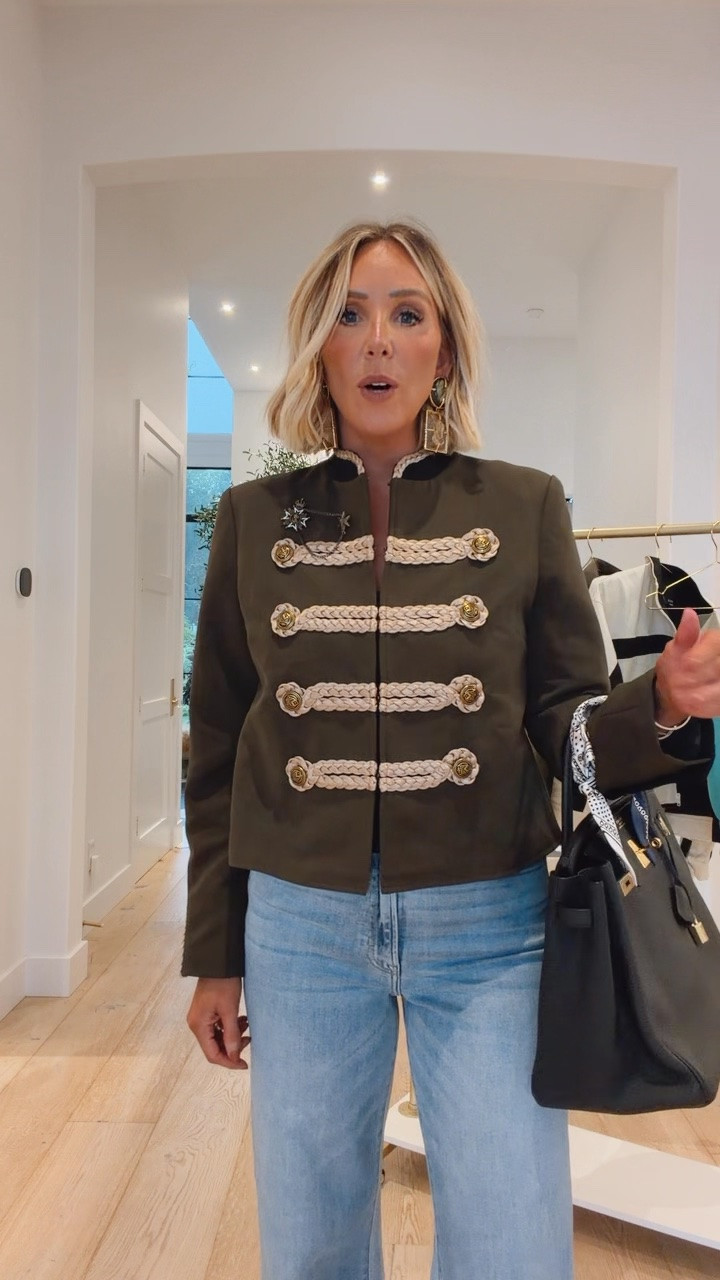 The details on the “Carlton jacket” from my Everyday Abby x Vici collection are so freakin good 🔥🔥🔥 Use my exclusive code “ABIGAIL35” for 35% off the entire collection 🫶✨ I’m in a medium for a relaxed fit