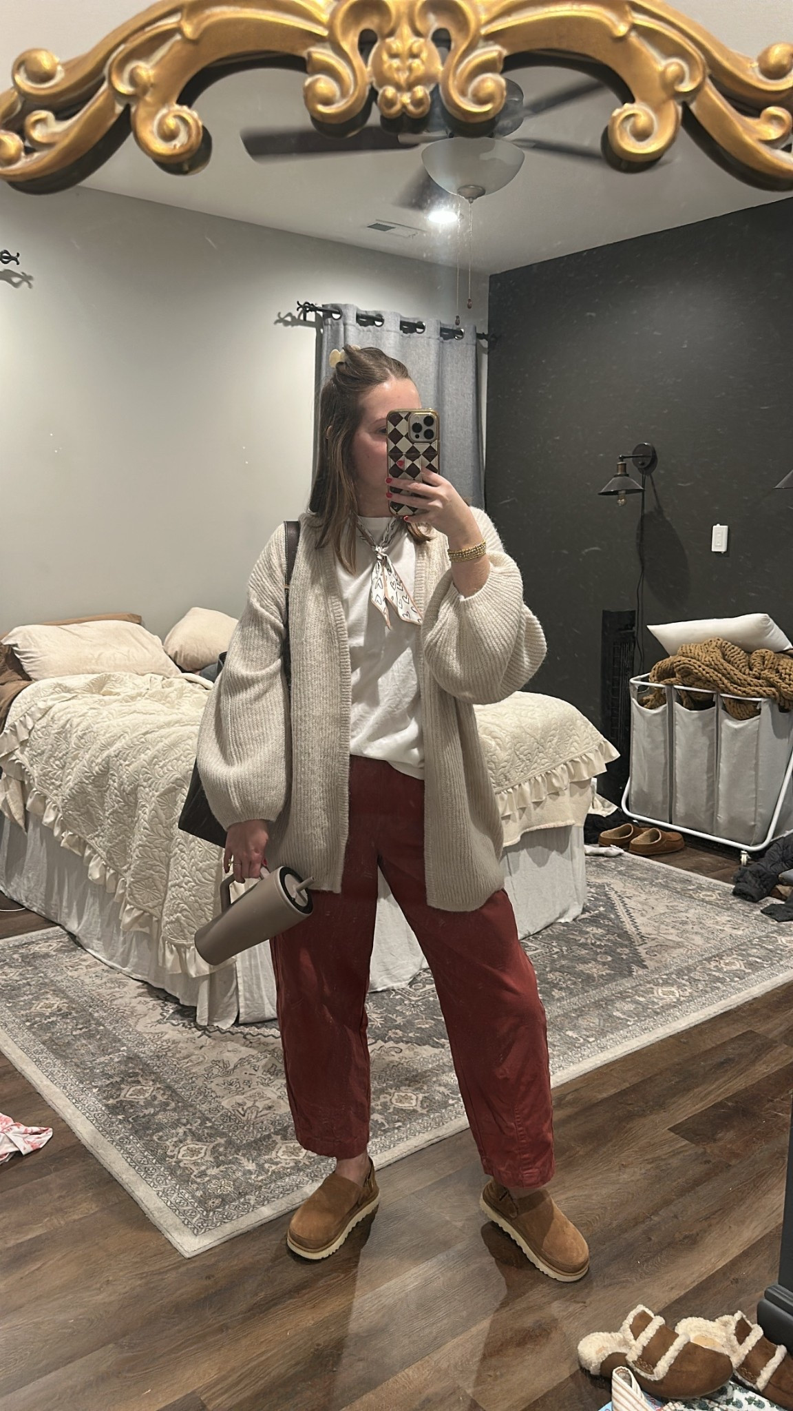 can never say no to a cozy cardigan! 

#LTKootd #LTKgrwm #LTKWorkwear
