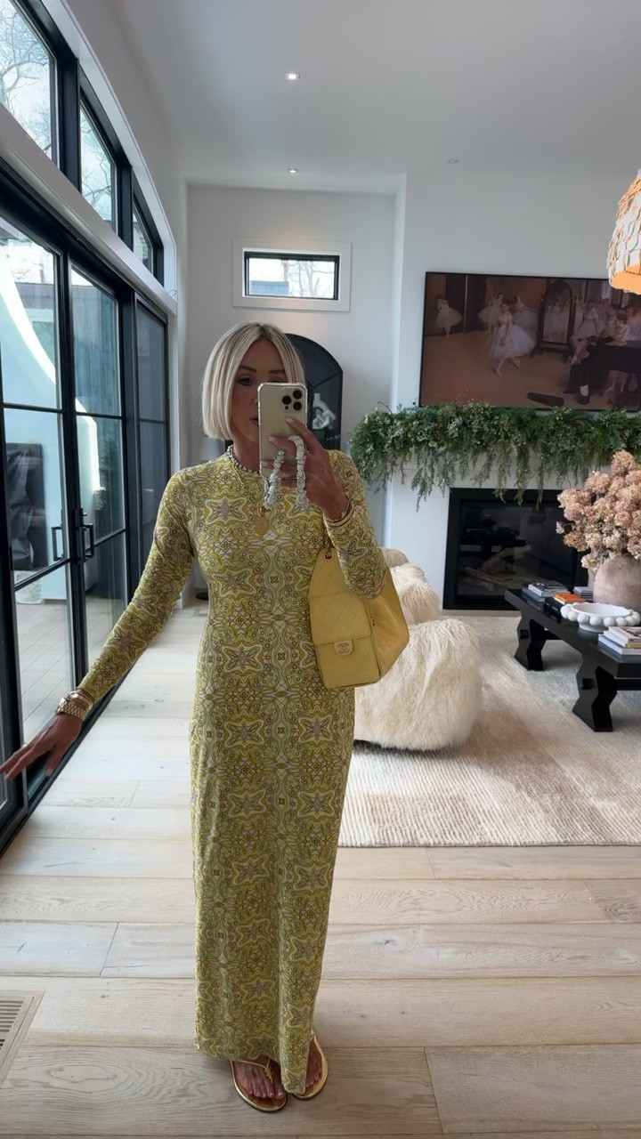 The most comfortable/light weight/cutest dress! Perfect throw on and go. Great price point. I’m in a medium 