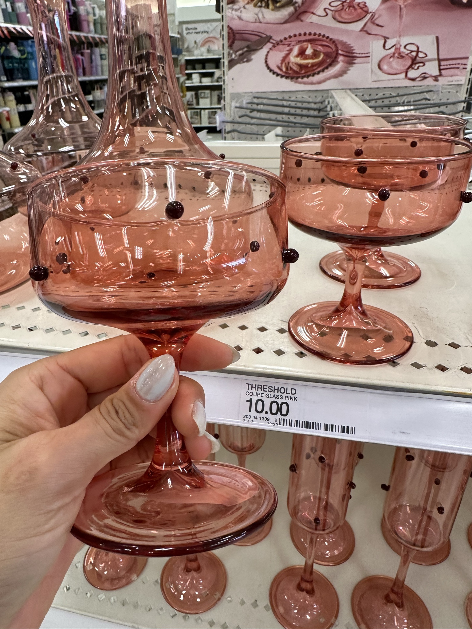 The cutest little Valentine’s Day cocktail glasses

#LTKSeasonal #LTKfoodie #LTKValentine