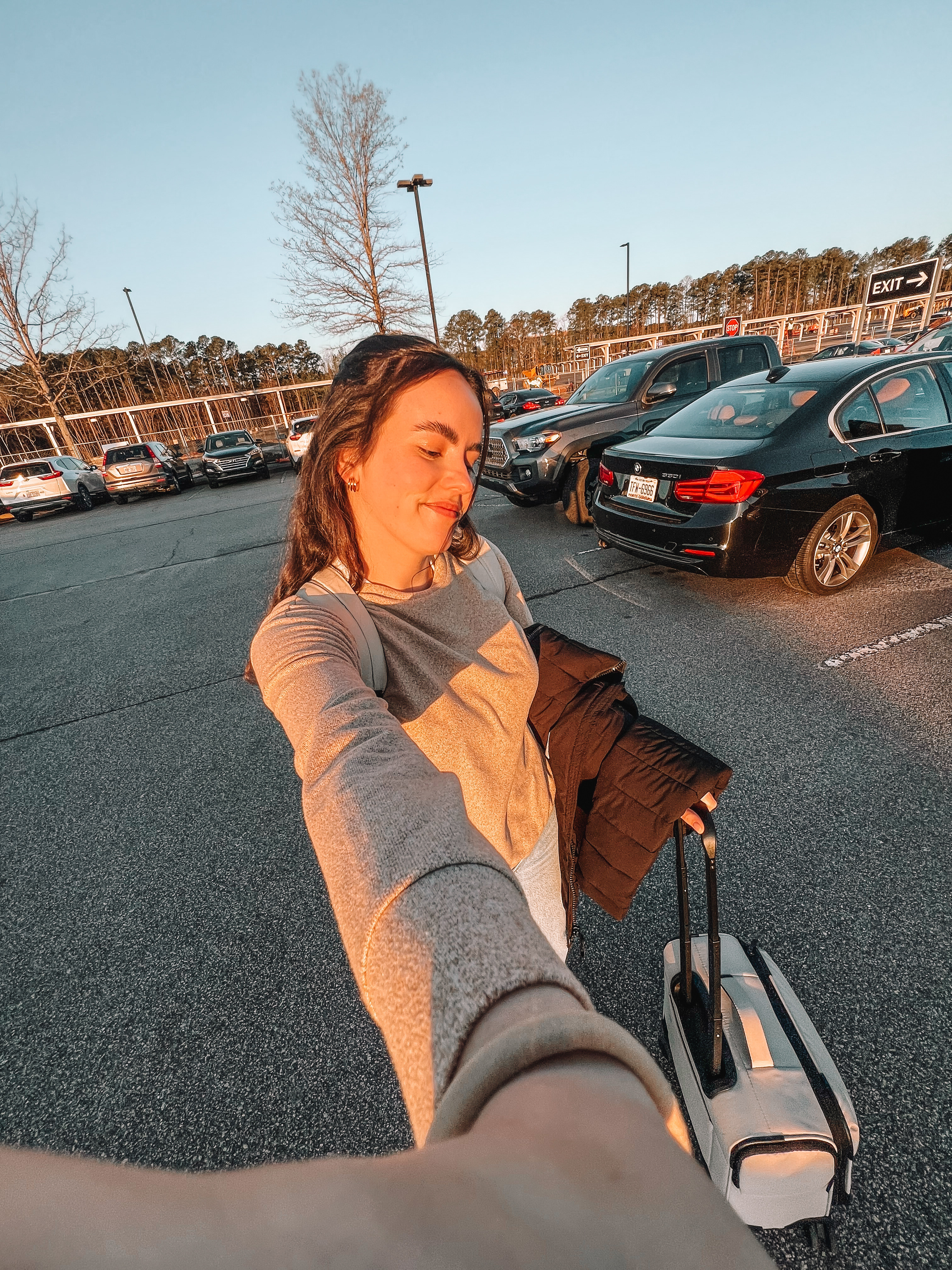 Casual style, travel style, travel ootd, airport ootd, calpak neutral luggage 

#LTKTravel #LTKStyleTip #LTKSeasonal