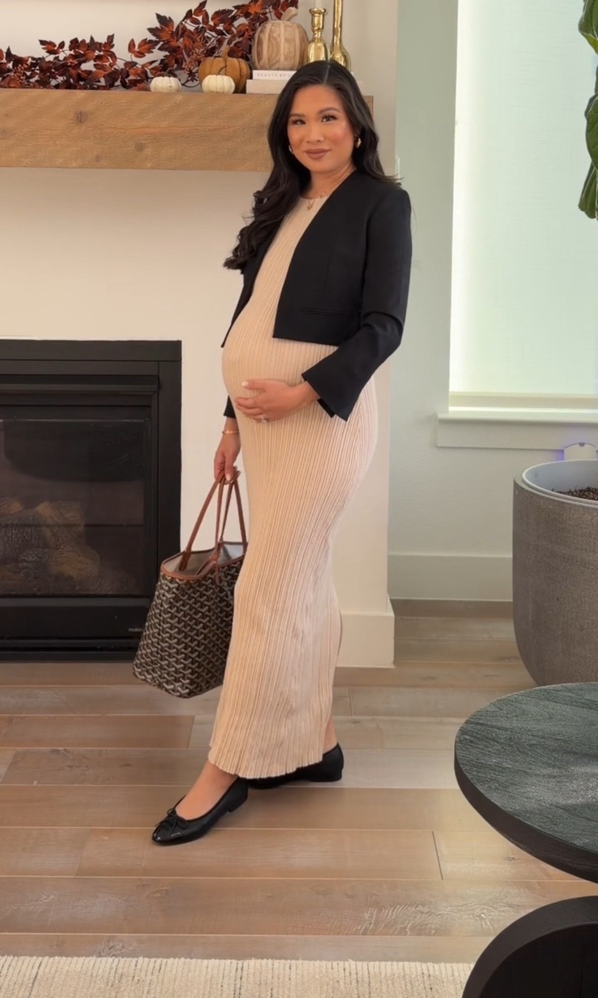 Dress that can also be worn for maternity wear that is perfect for the season, comfy every day, workwear, and date nights! Love that it fits the bump, can be worn postpartum, and feels so comfortable. $60!

#LTKSaleAlert #LTKSeasonal #LTKootd