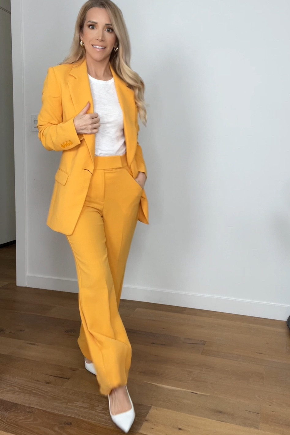 Wearing xs in blazer
0 pants 

#LTKworkwear