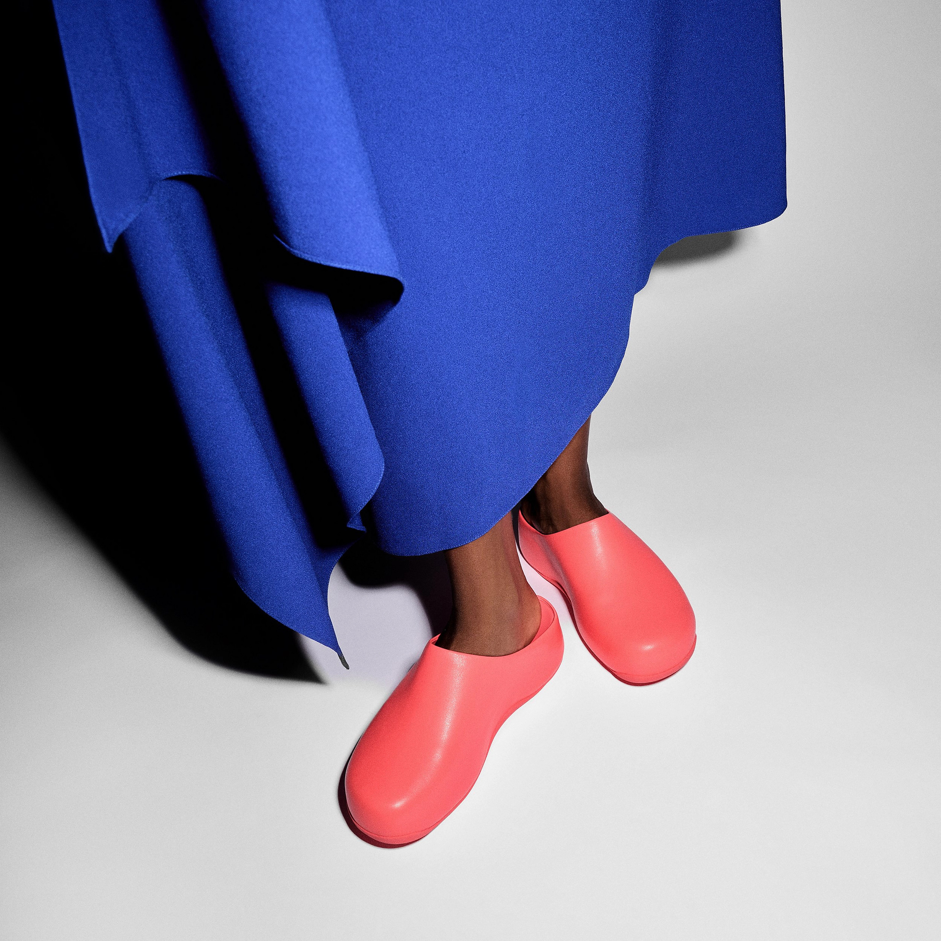 SHUV X Roksanda Leather Clogs | FitFlop (UK)