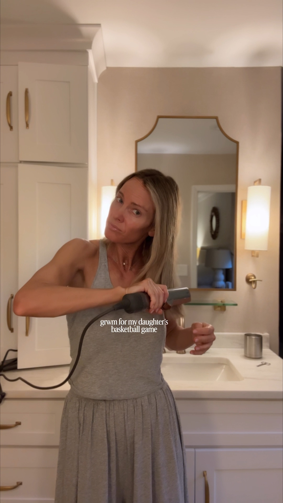 Gloomy Saturday GRWM for my daughters basketball game! The old navy set is 50% off and a favorite look of mine. Size smalls! 