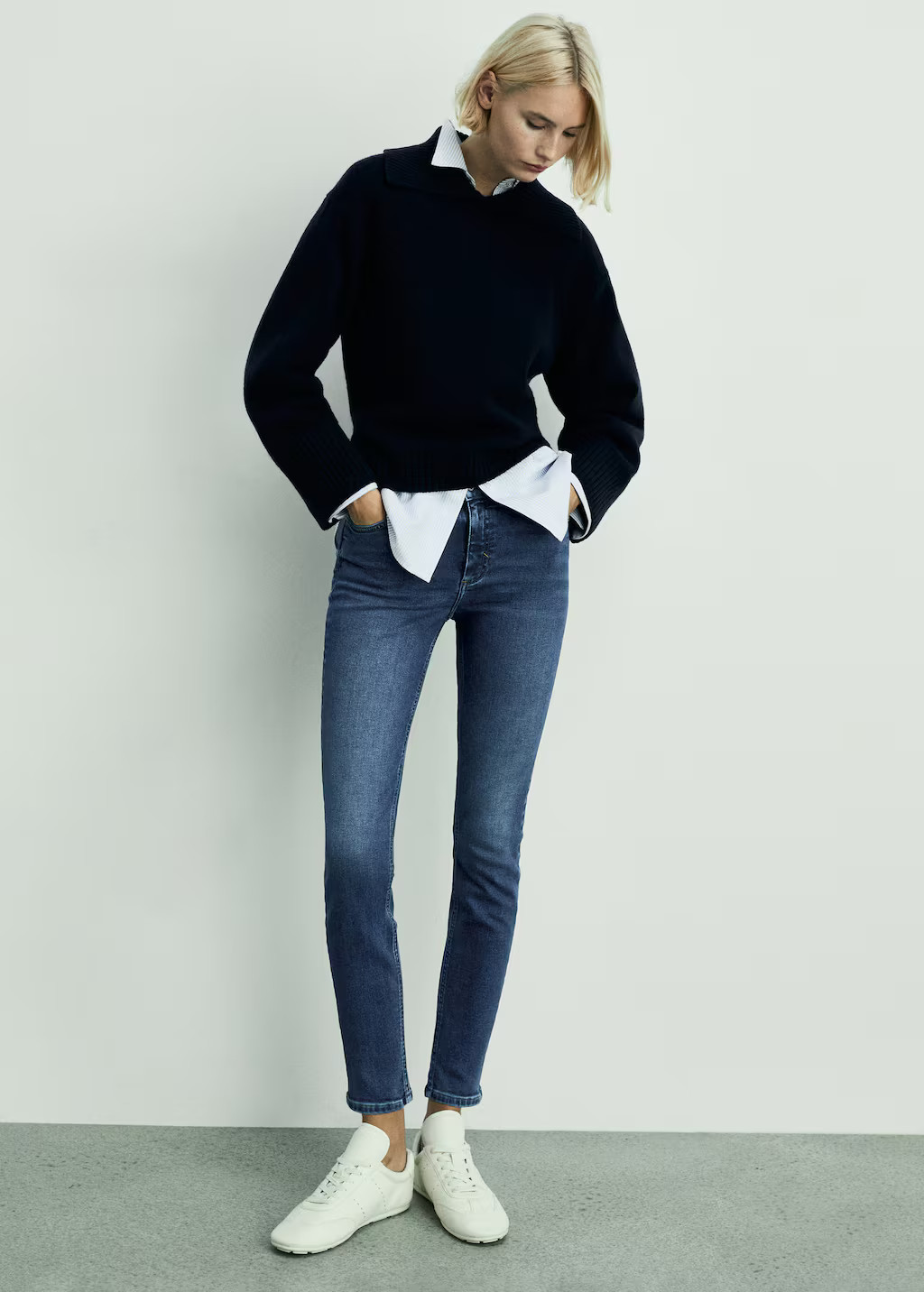 Mid-rise skinny jeans dark blue - Woman - 20 - MANGO | MANGO (UK)