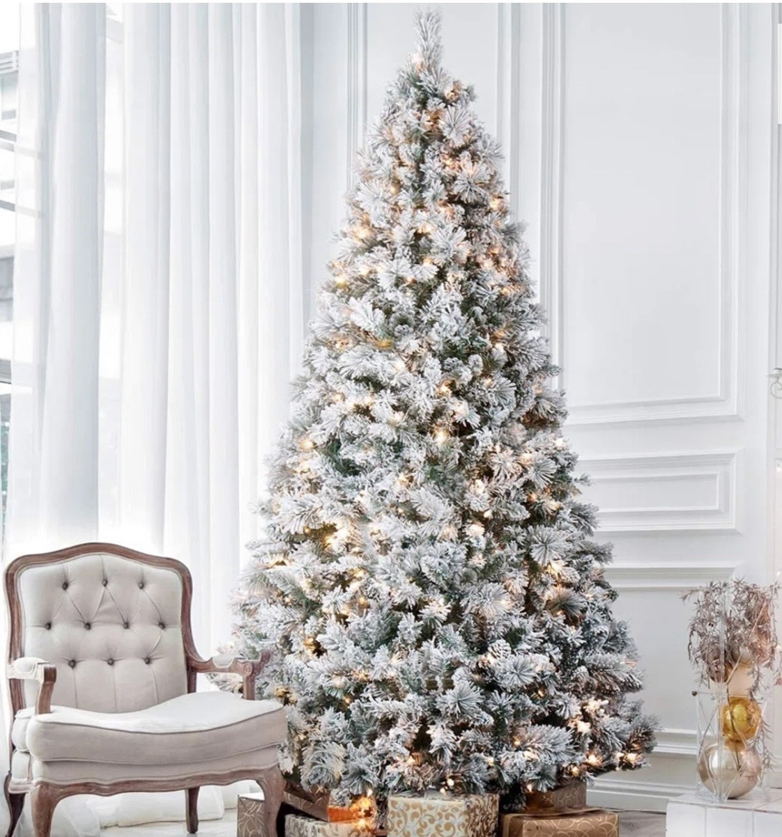 Realistic Fir Flocked Christmas Tree with LED Lights #ltkchristmastree

#LTKHoliday #LTKFamily #LTKSeasonal