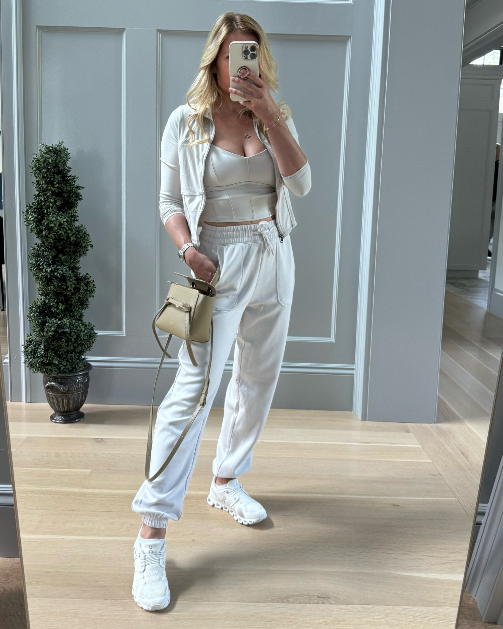 Casual day outfit. Lounge set  

#LTKFitness