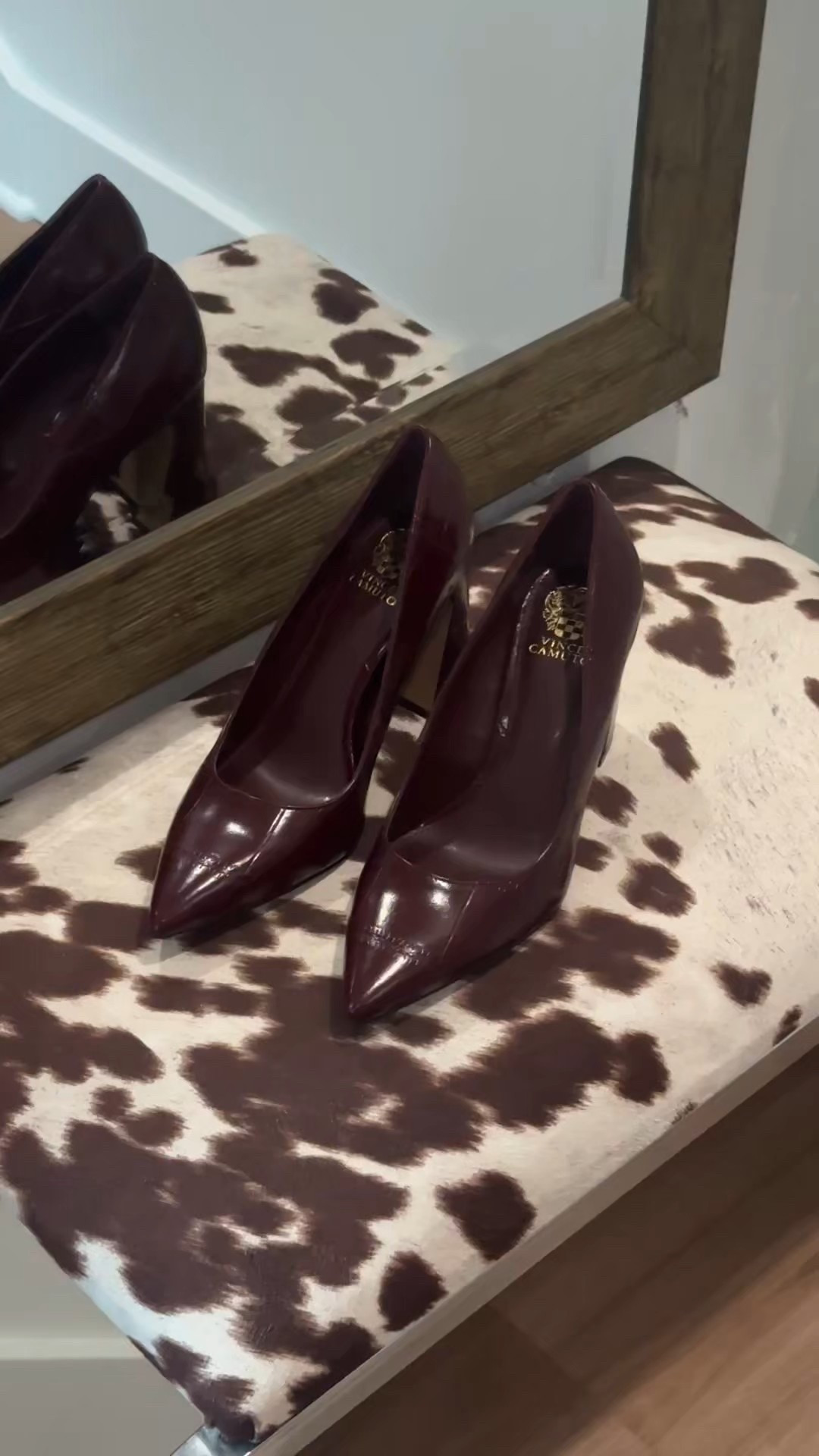 The perfect fall shoes for work. Chic with a pop of color.

#LTKWorkwear