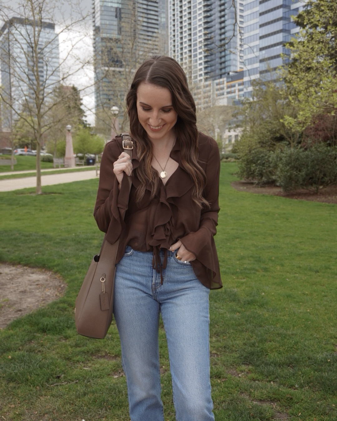 date night ootd 🤎✨

#LTKootd #LTKgrwm #LTKdayinmylife