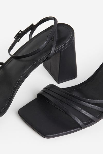 Sandaletten | H&M (DE, AT, CH, NL, FI)