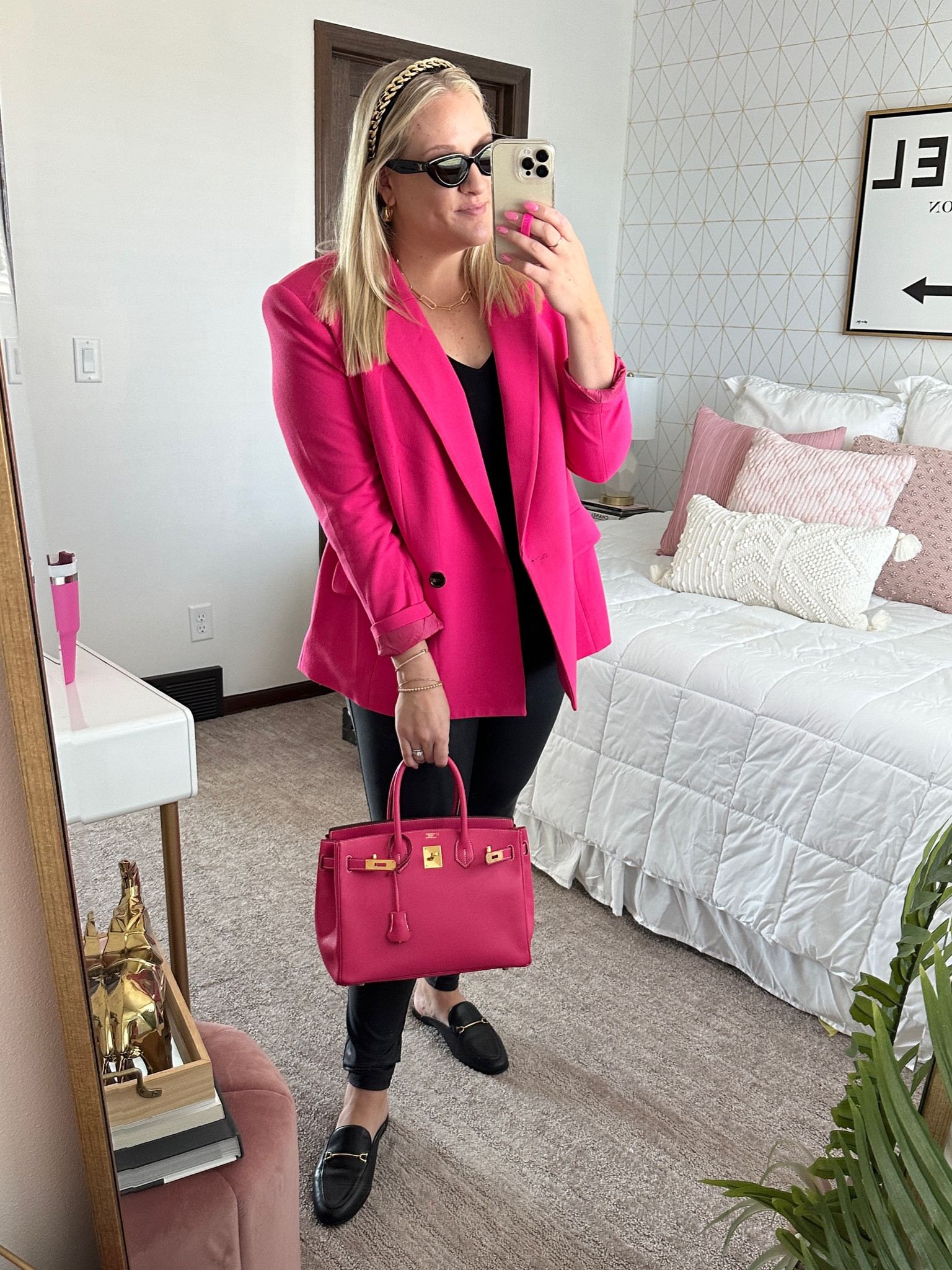 Pink for fall please! 
Blazer: oversized 
Leggings: tts 
Bodysuit: tts
Mules: tts

#LTKcurves #LTKfit #LTKworkwear