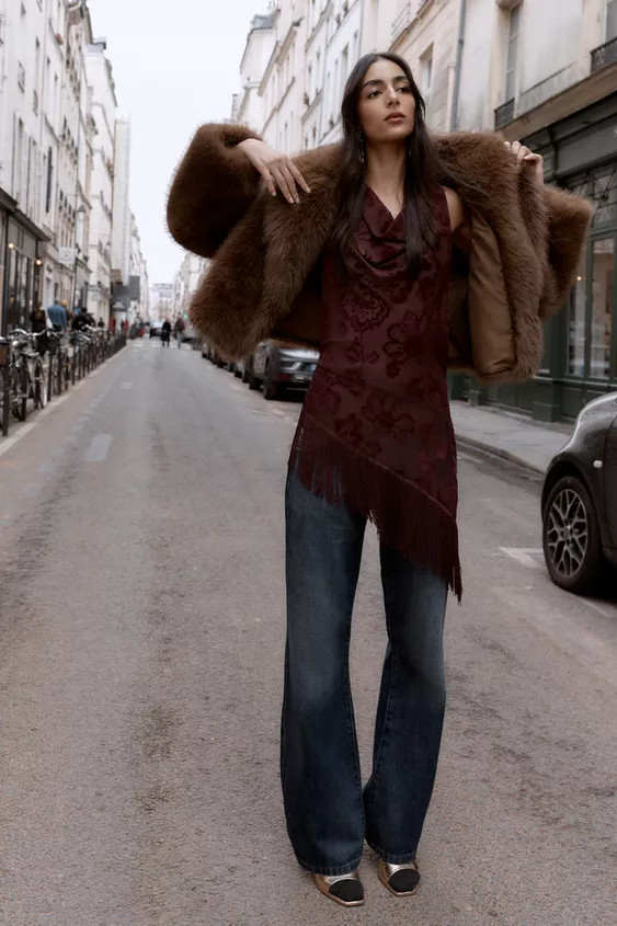 ASYMMETRIC FRINGED DEVORÉ TOP | Zara UK