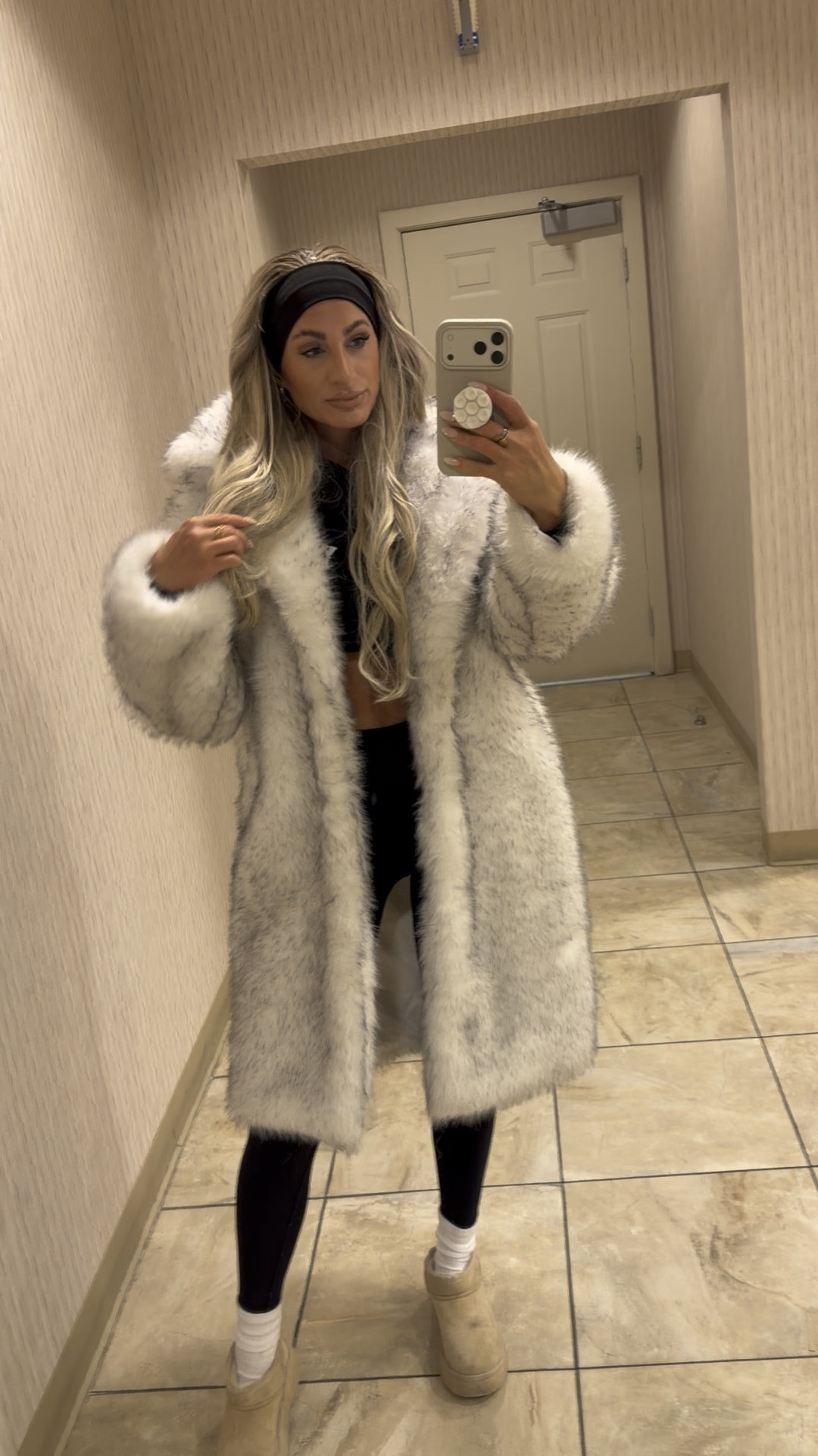 God is good hat🤍🖤

The TRUTH. And always get so many compliments on it.

Same thing with my fur coat— an insane vibe.

A sunday outfit perfect for church, farmers market, coffee, shopping, and errands🖤🤍🙌🏼🫶🏼✨