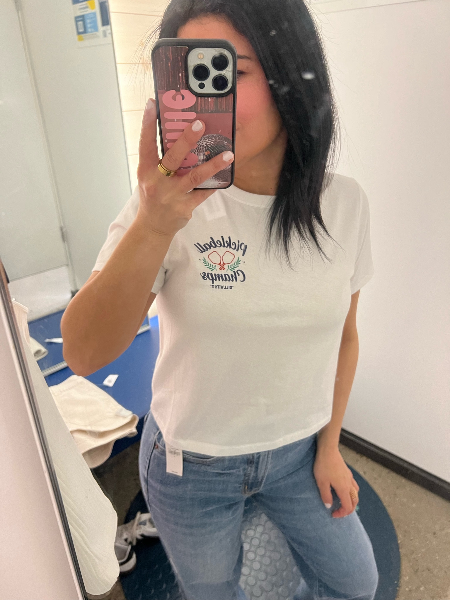 The cutest graphic tee - old navy, 40% off, wearing size XS

#LTKfindsunder50 #LTKsalealert #LTKfindsunder100