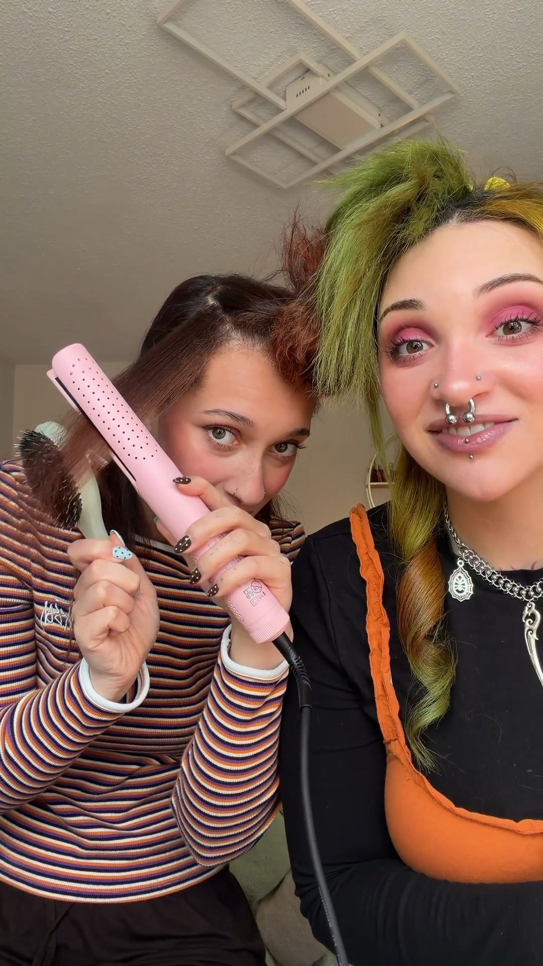 A flat iron and hair curler in 1 for under $100🛍️

#LTKBeauty #LTKFindsUnder100 #LTKU