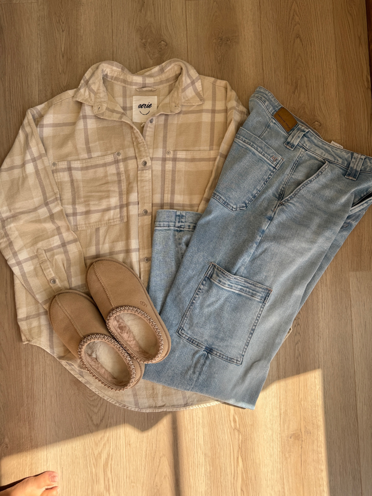 Super cute little flat lay of some aerie and American eagle 

Small in flannel
Size 2 in jeans


#LTKHolidaySale #LTKstyletip #LTKfindsunder50