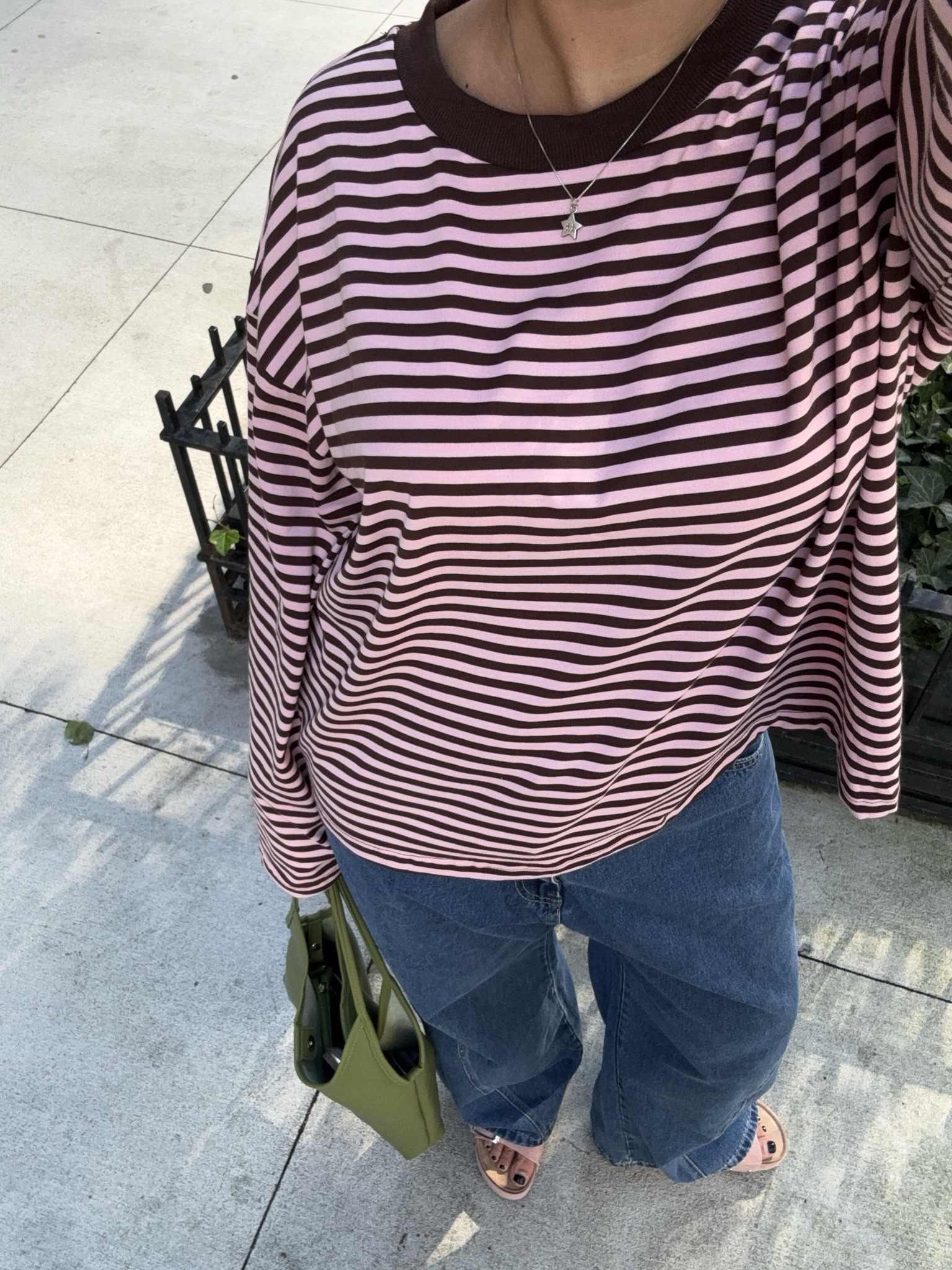 this color combo is everything 

#LTKFindsUnder100 #LTKMidsize #LTKFindsUnder50