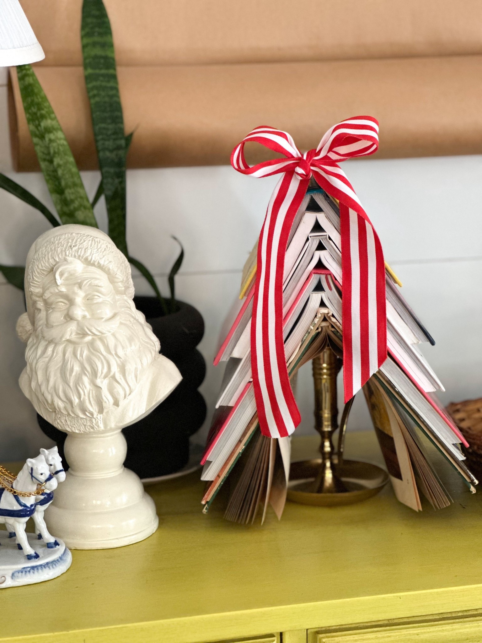 Viral Santa bust from Walmart under $15 😍 Christmas decor, Santa decor 

#LTKHome #LTKFindsUnder50 #LTKFindsUnder100