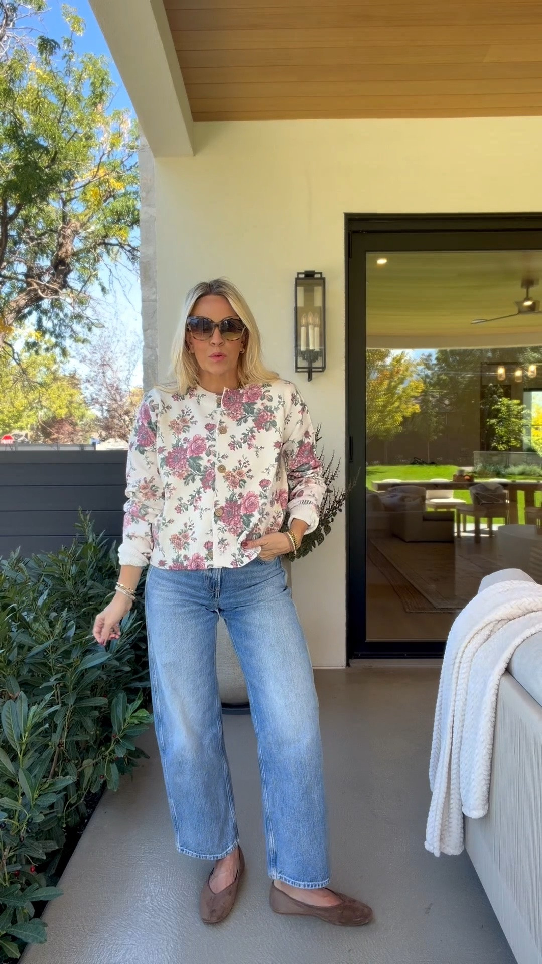 This floral is perfect for fall!

#LTKootd #LTKgrwm #LTKmomlife