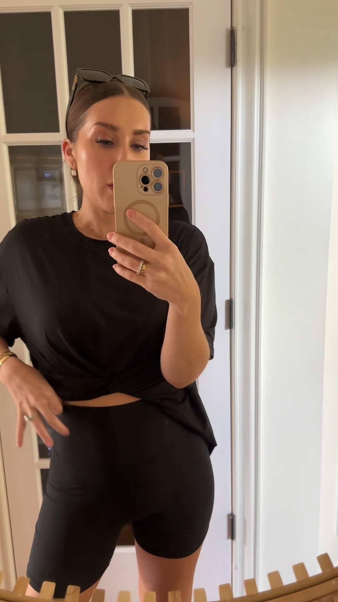 The best everyday set perfect for running errands or lounging. Buttery soft
Small, fits a bit oversized 
💫Earrings 25% off currently 
💫necklace code “Tiffanyd”

#LTKootd