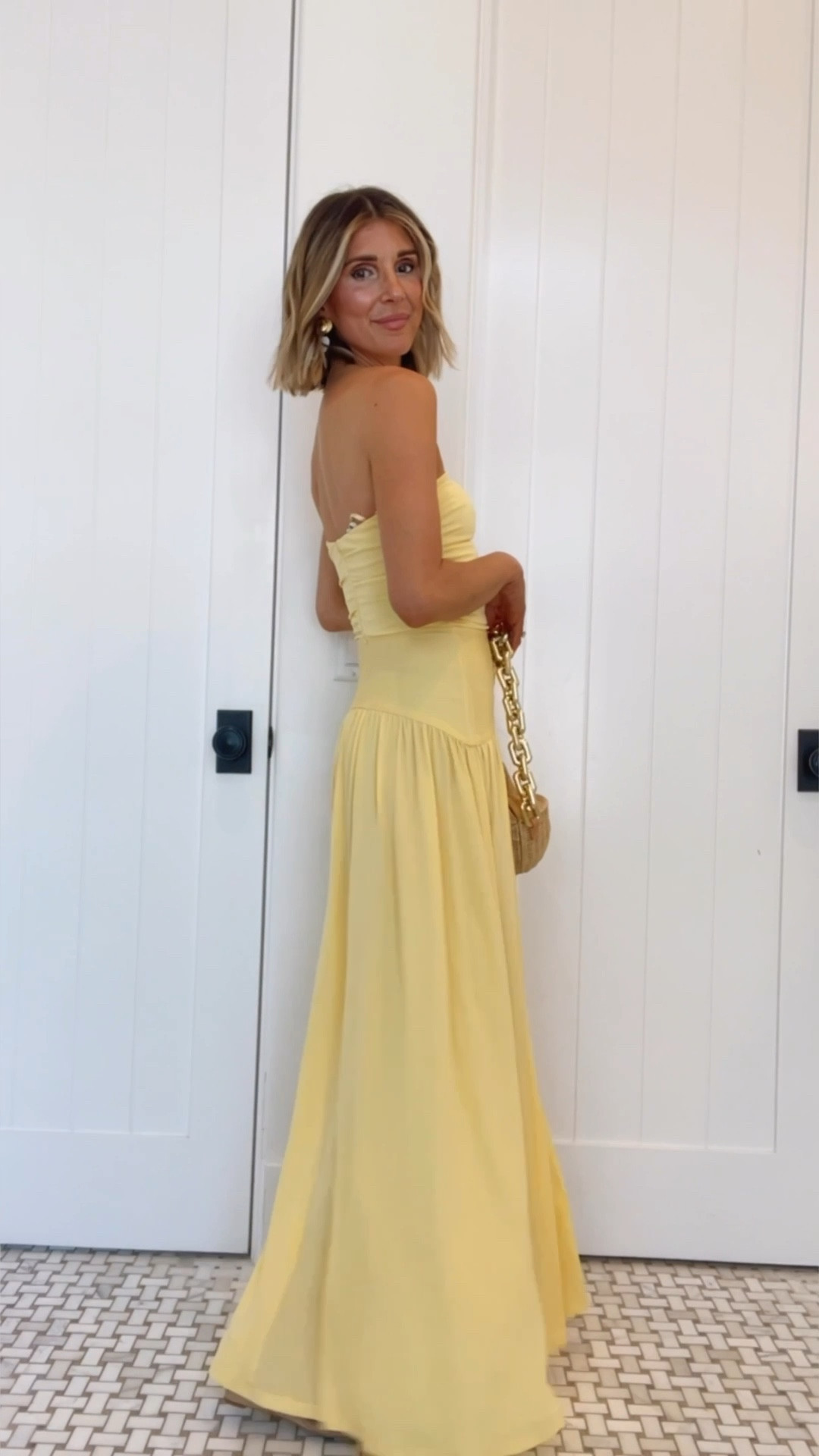 Butter yellow dresses I'm loving. 

Cellajaneblog
Spring fashion 