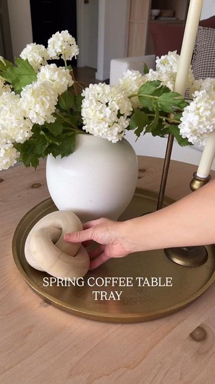 Spring coffee table centerpiece 🌼🌷