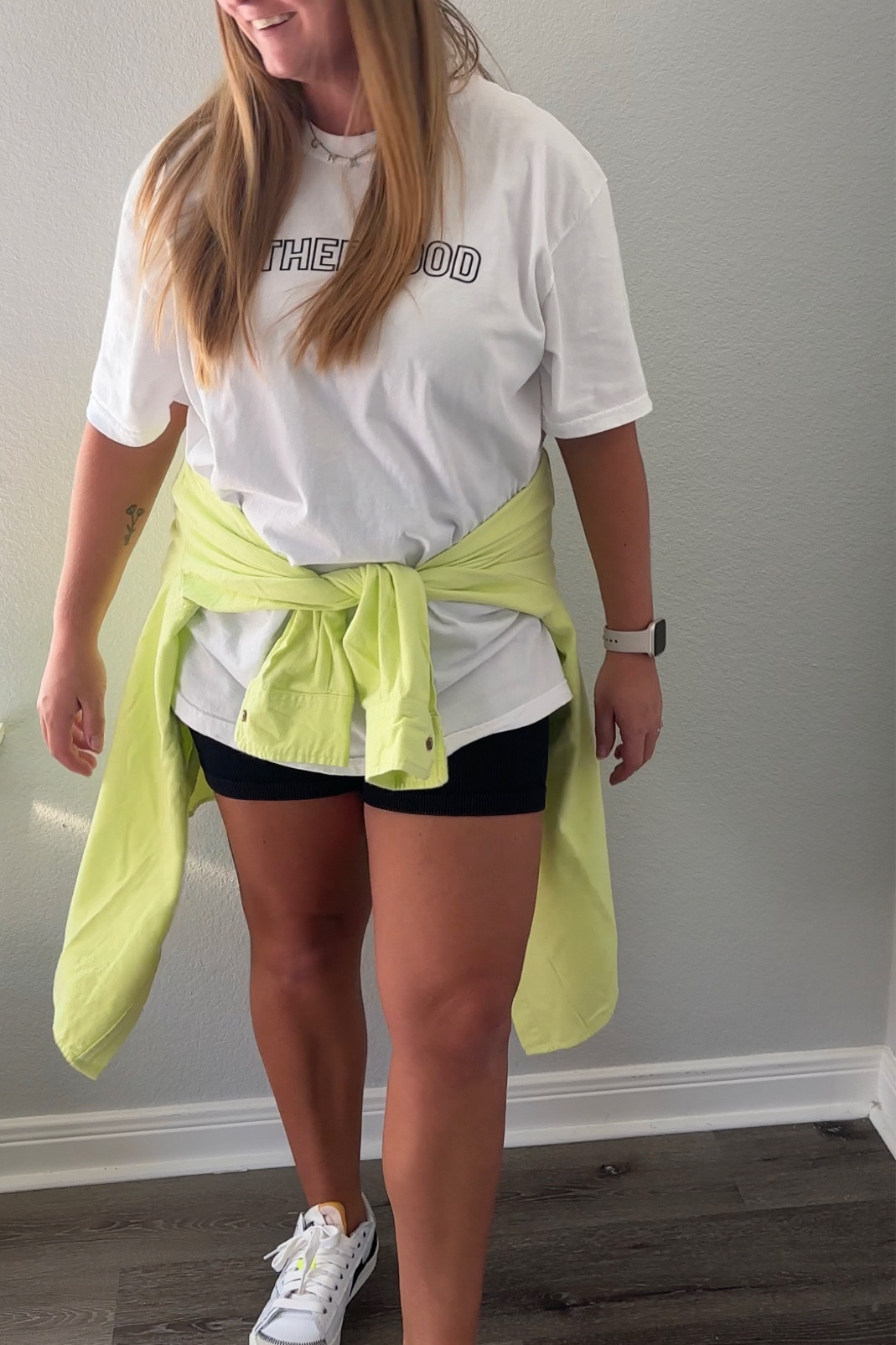 Green button up long sleeve 

#LTKstyletip #LTKfindsunder50 #LTKSeasonal